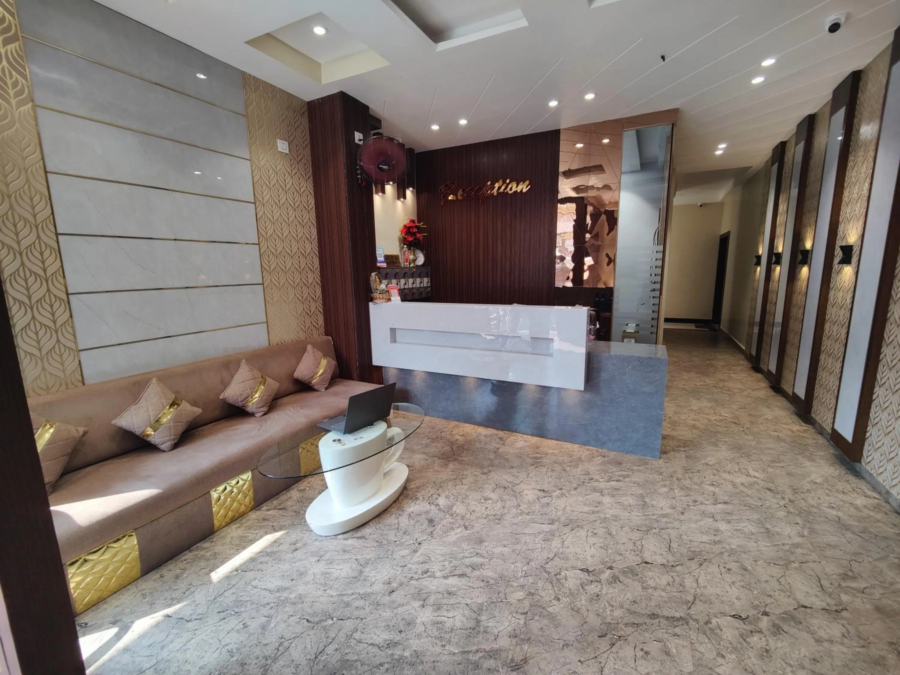 Lobby or reception in Hotel Kusum Palace