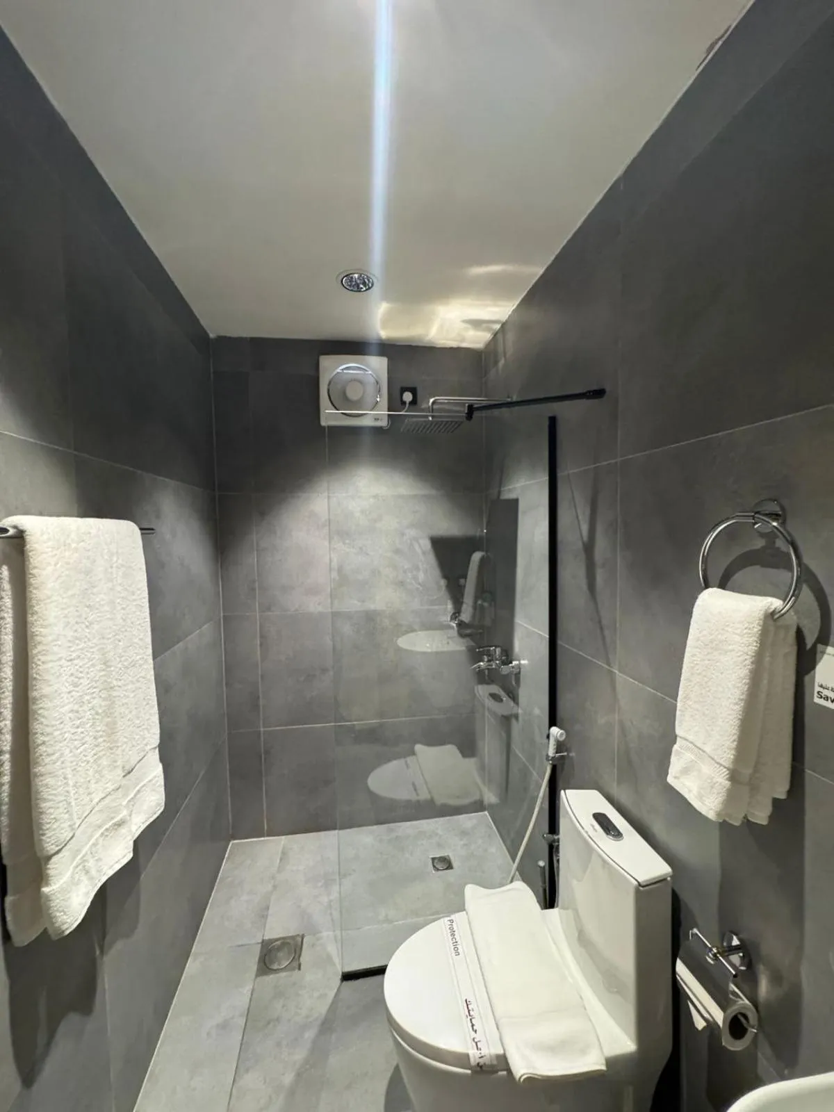 Shower in Niyama Hotel