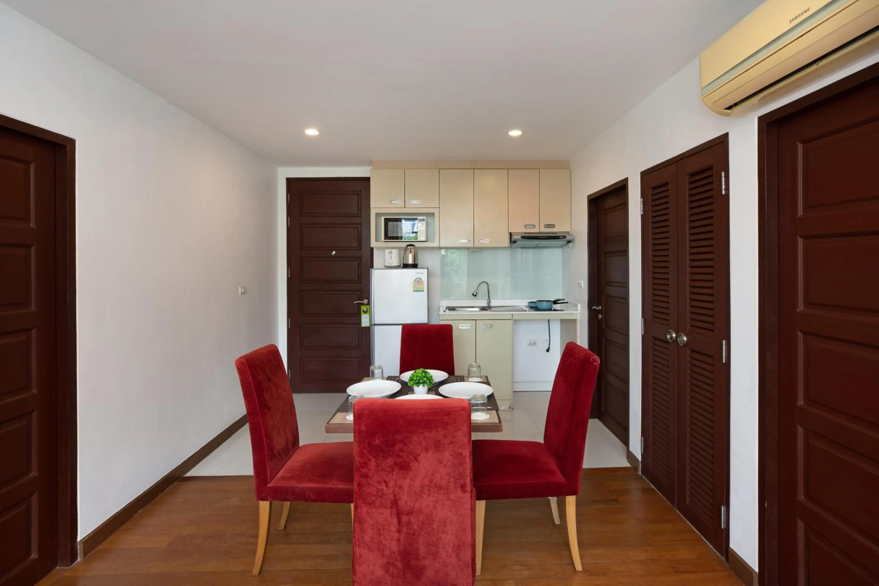 Kitchen or kitchenette in iCheck inn Residences Patong