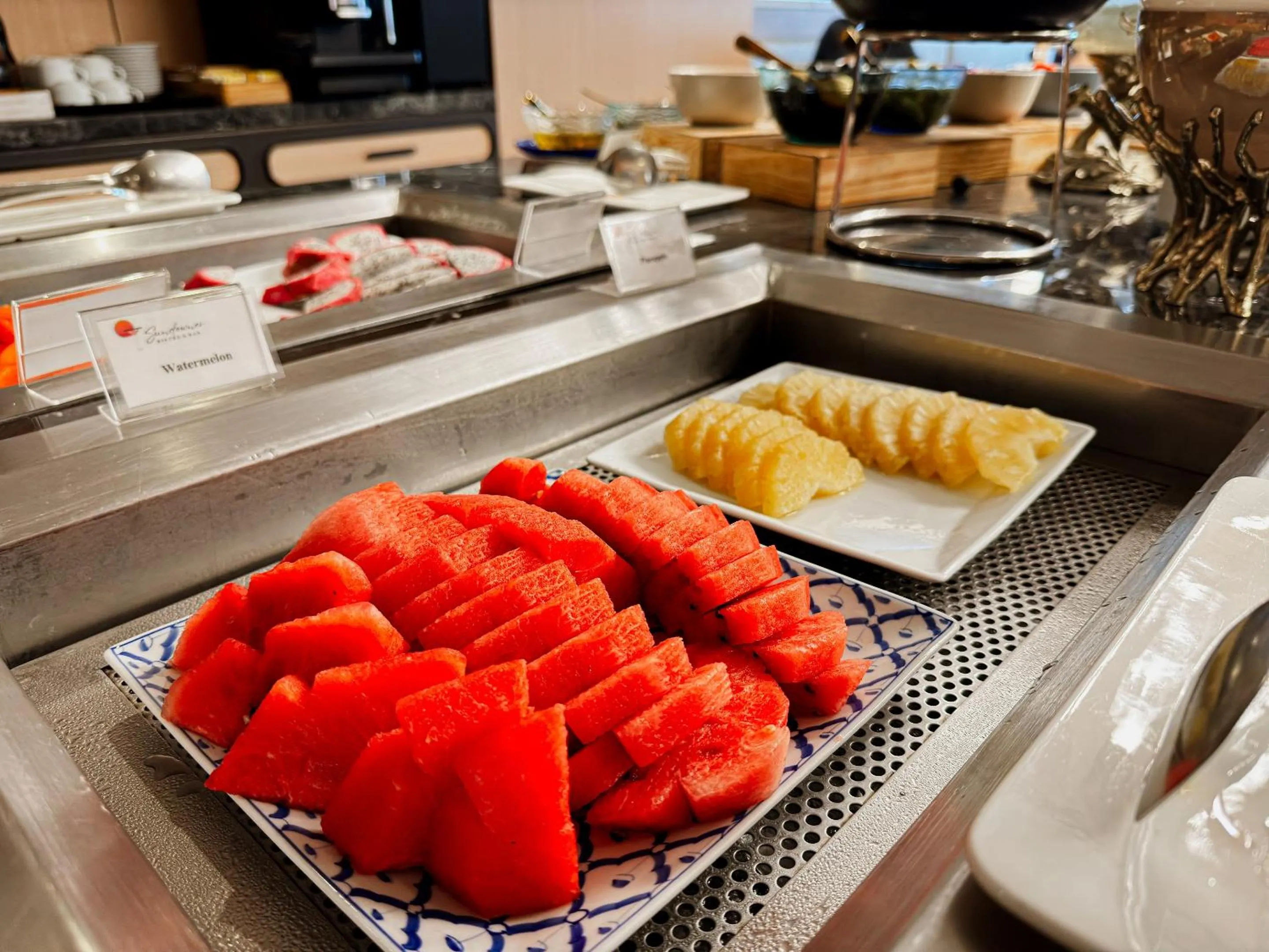 Food and drinks in iCheck inn Residences Patong