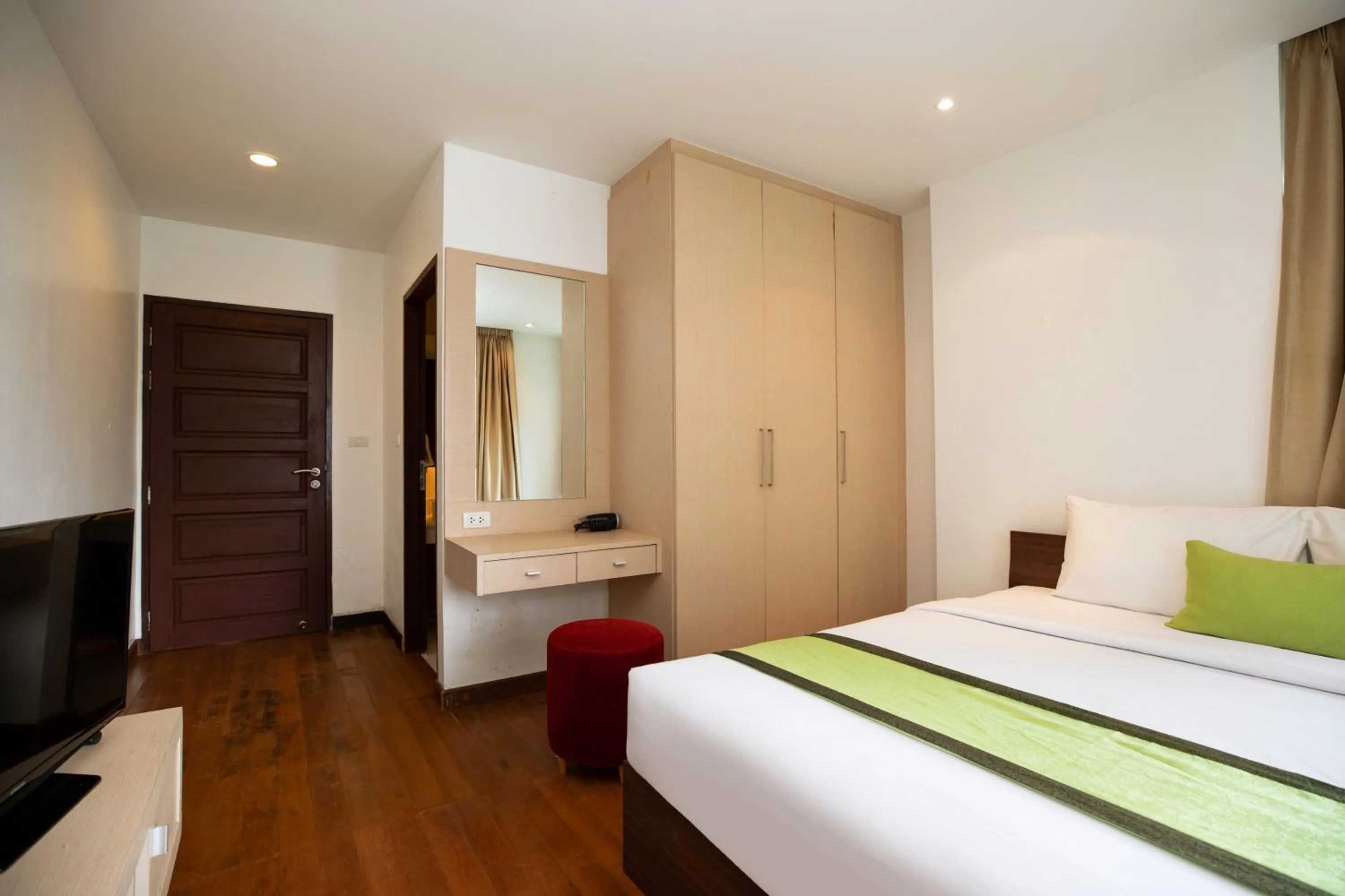 Bed in iCheck inn Residences Patong
