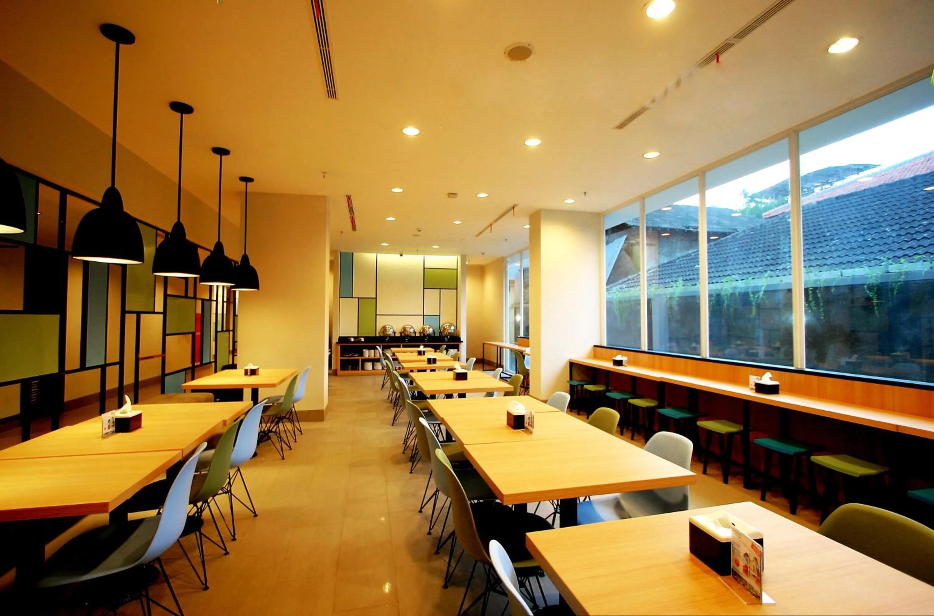 Restaurant/places to eat in Hotel Citradream Semarang