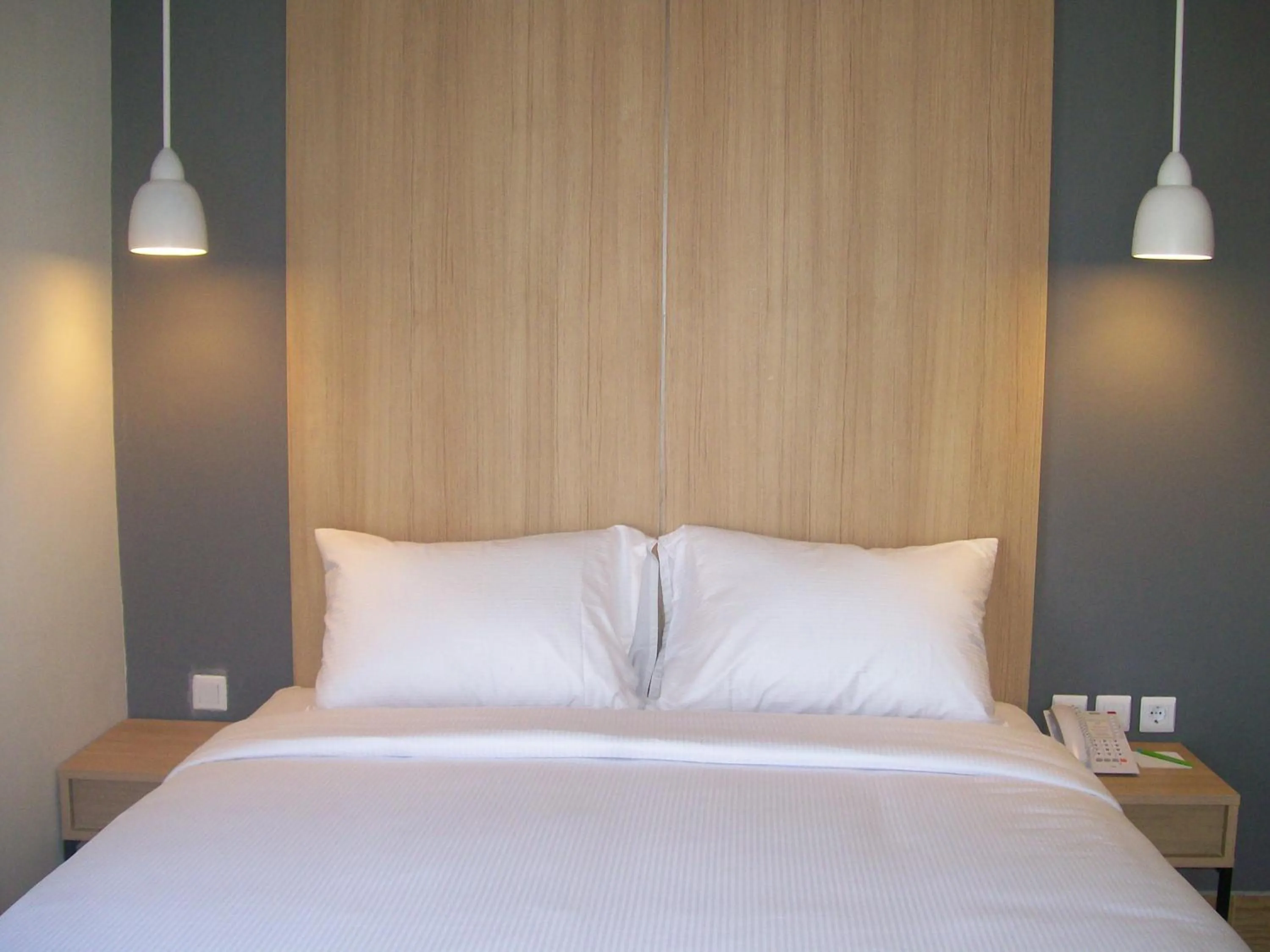 Bed in Hotel Citradream Semarang