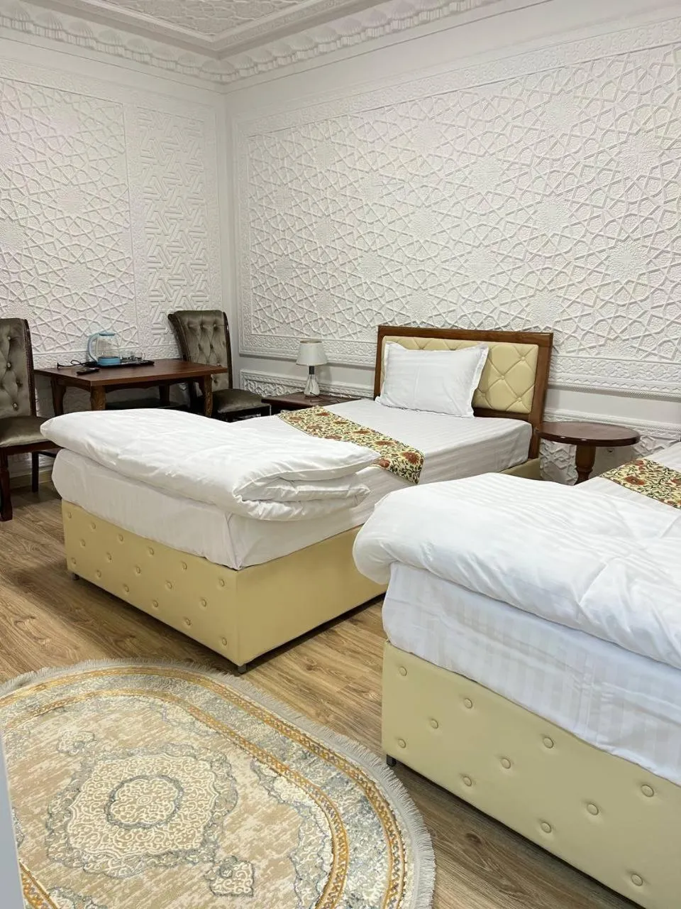 Photo of the whole room, Bed in AMIRAN Boutique