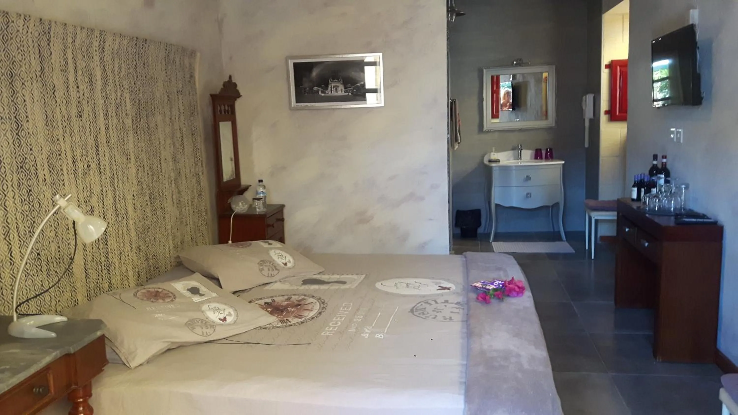 Photo of the whole room, Bed in Charming B&B Dar Ta Zeppi