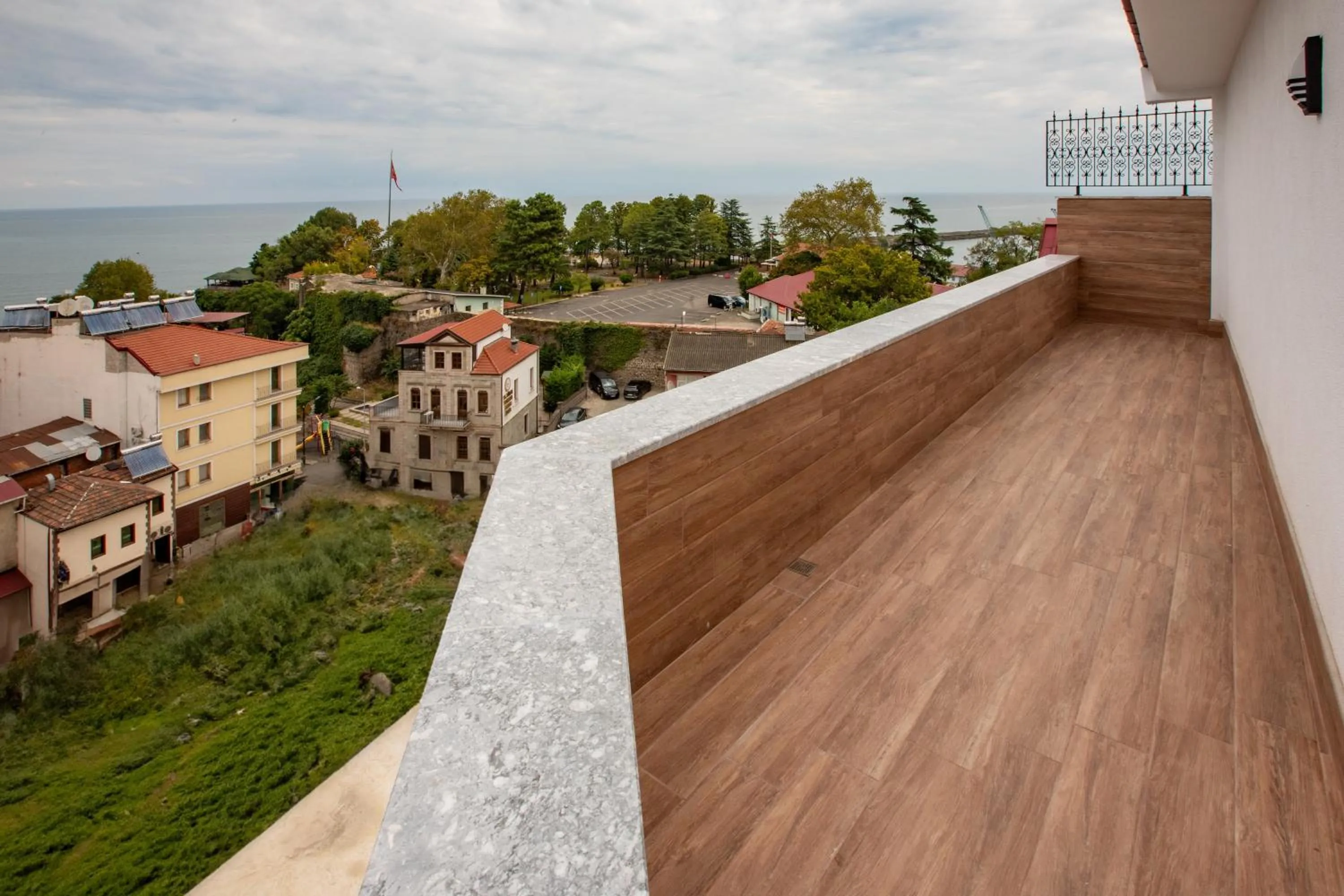 Day in Grand Business Hotel