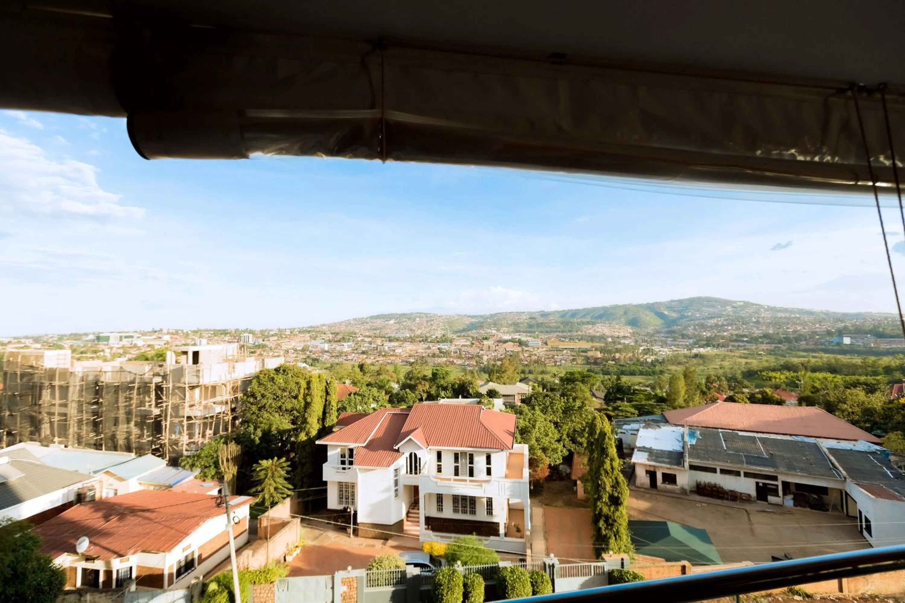 The Hut Restaurant & Boutique Hotel