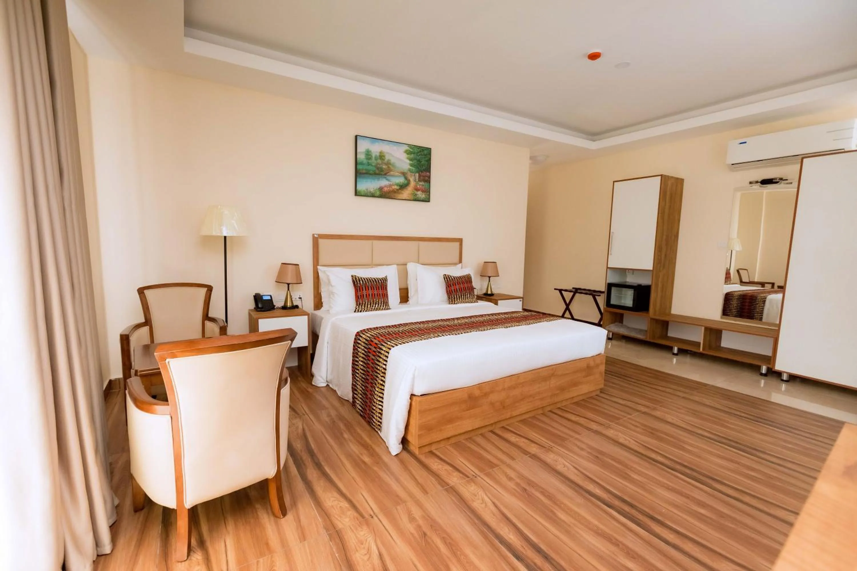 Bed in The Hut Restaurant & Boutique Hotel