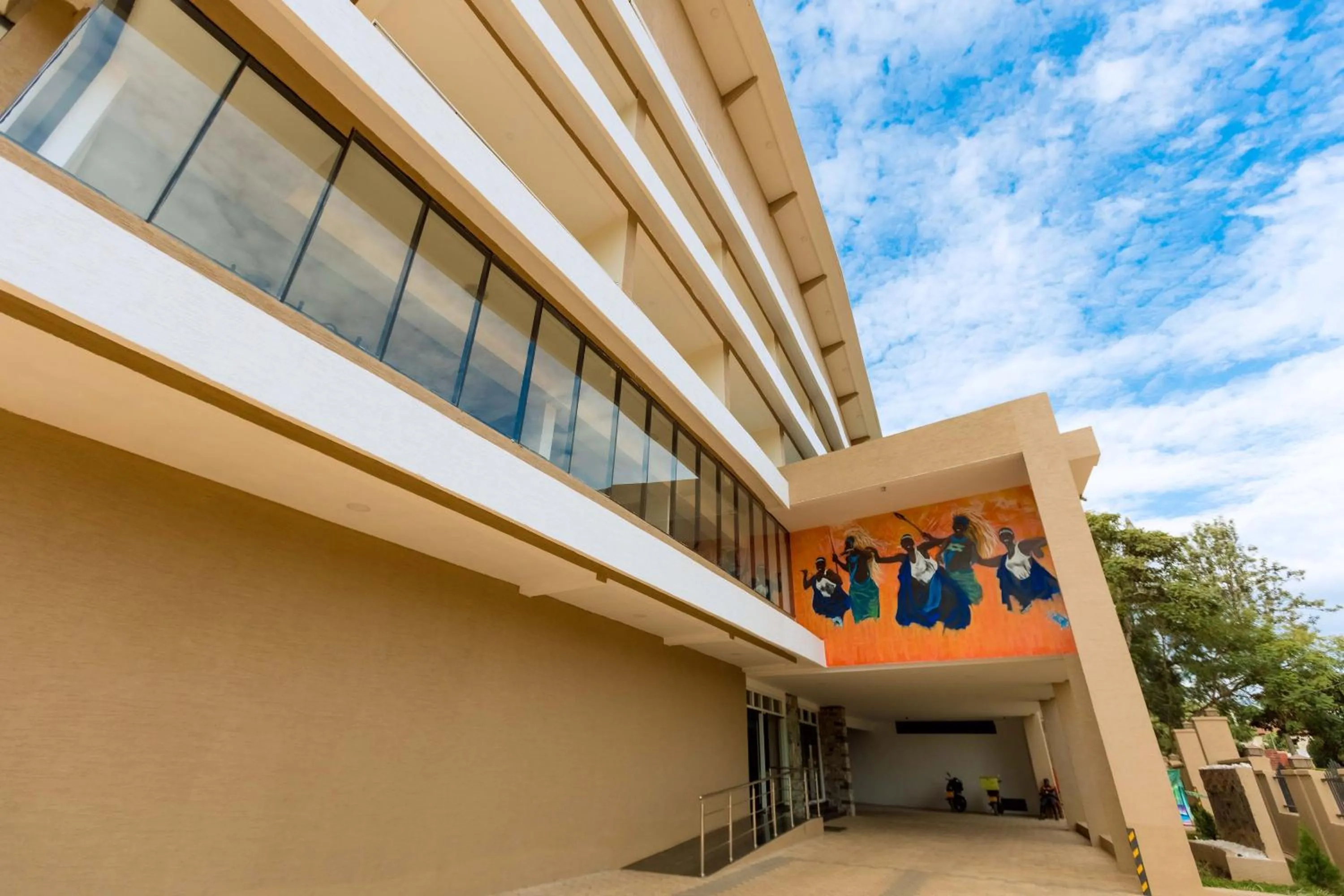 The Hut Restaurant & Boutique Hotel