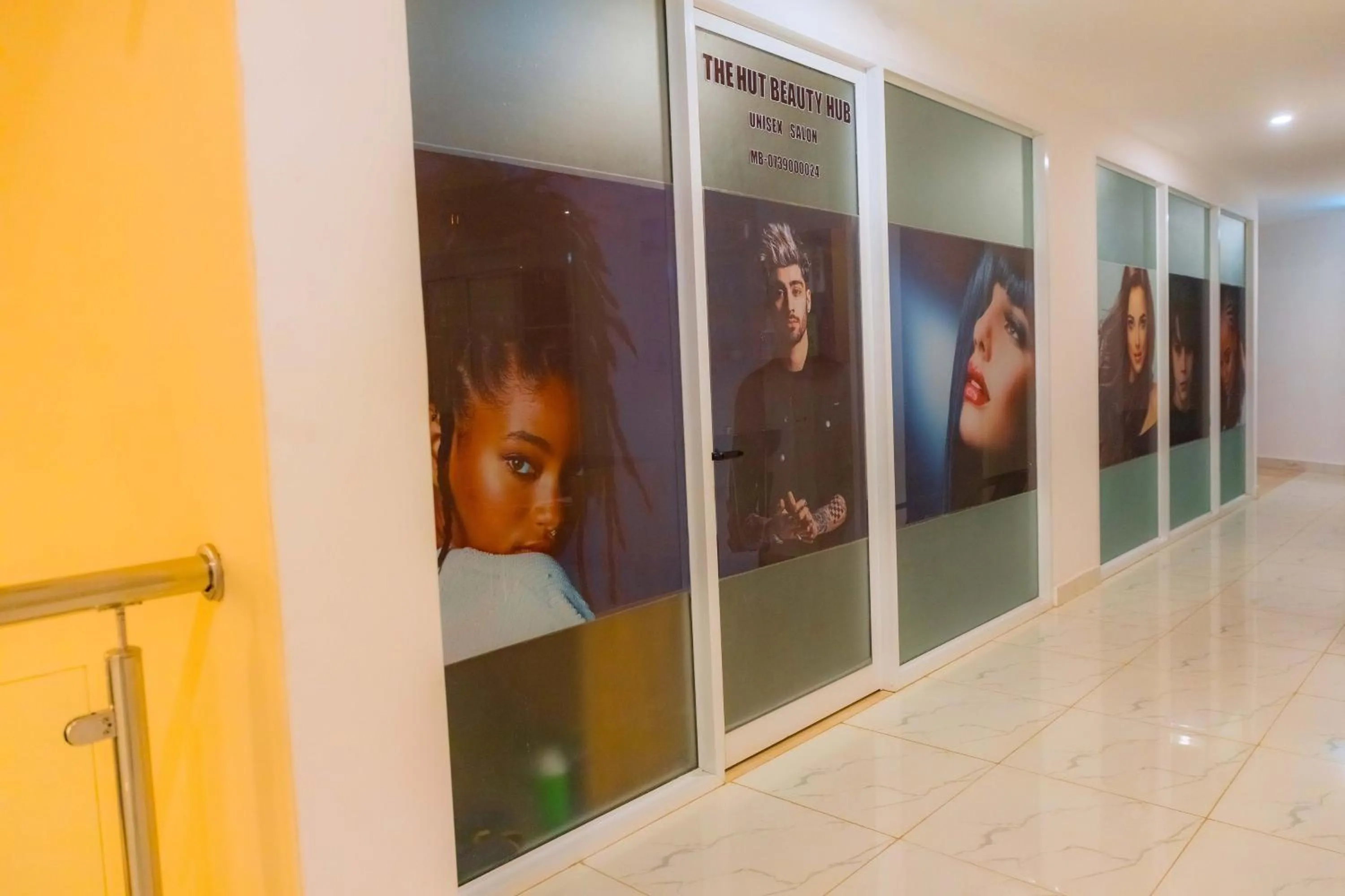 The Hut Restaurant & Boutique Hotel