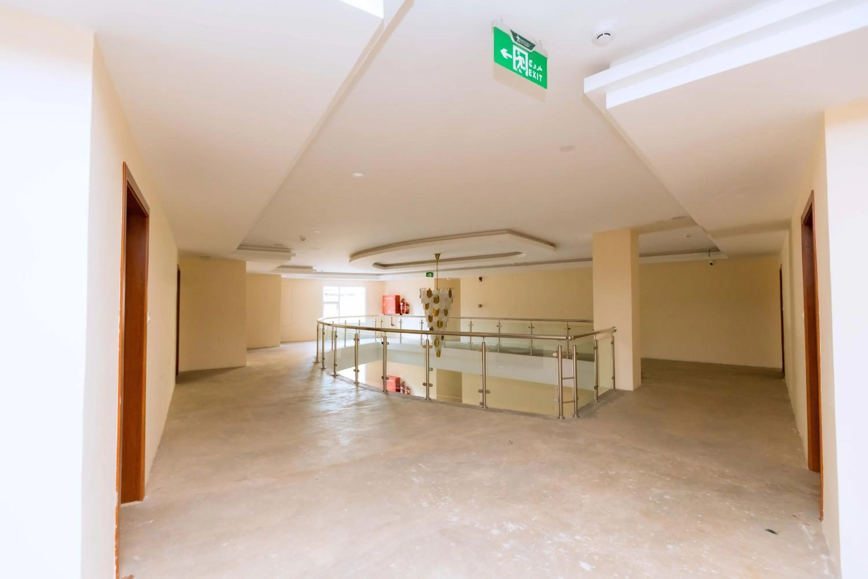 The Hut Restaurant & Boutique Hotel