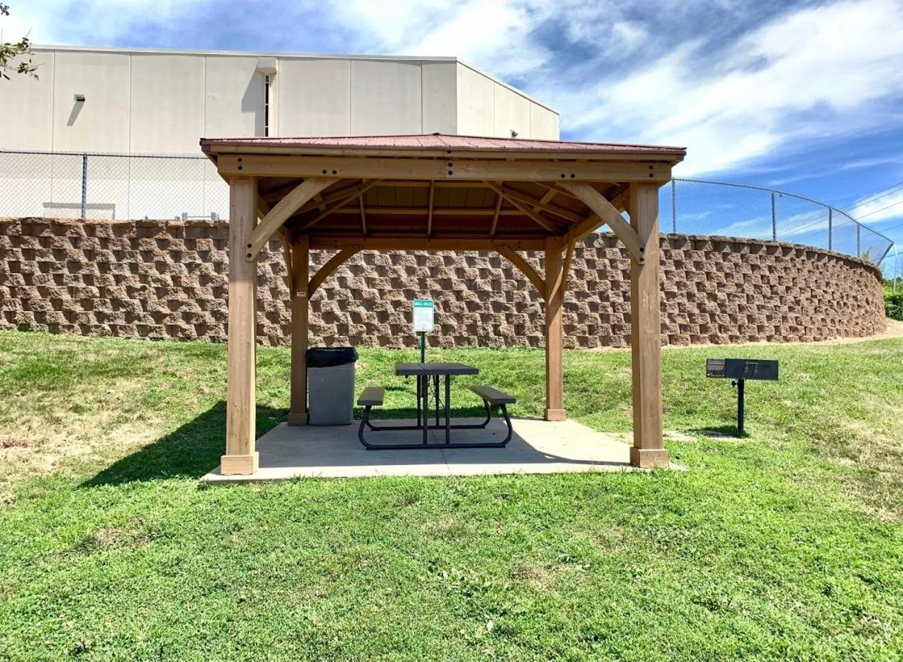 Patio in The Quincy Inn & Suites