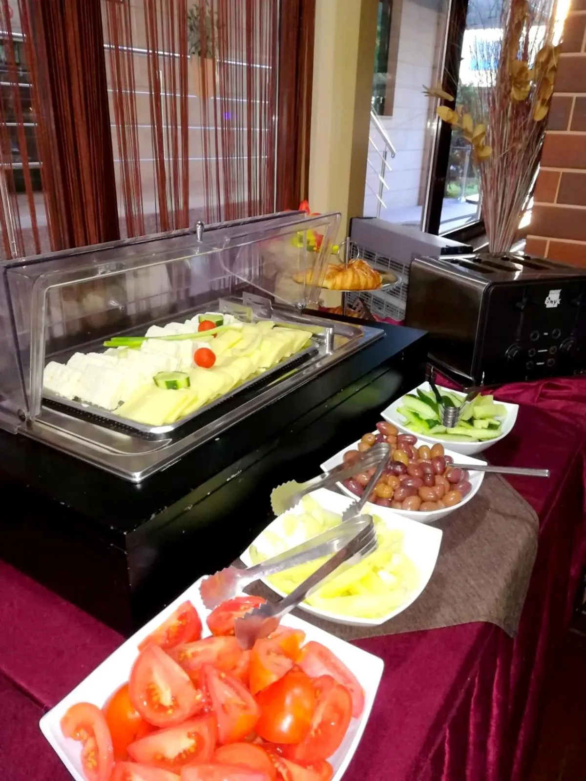 Breakfast in West Plaza Residence