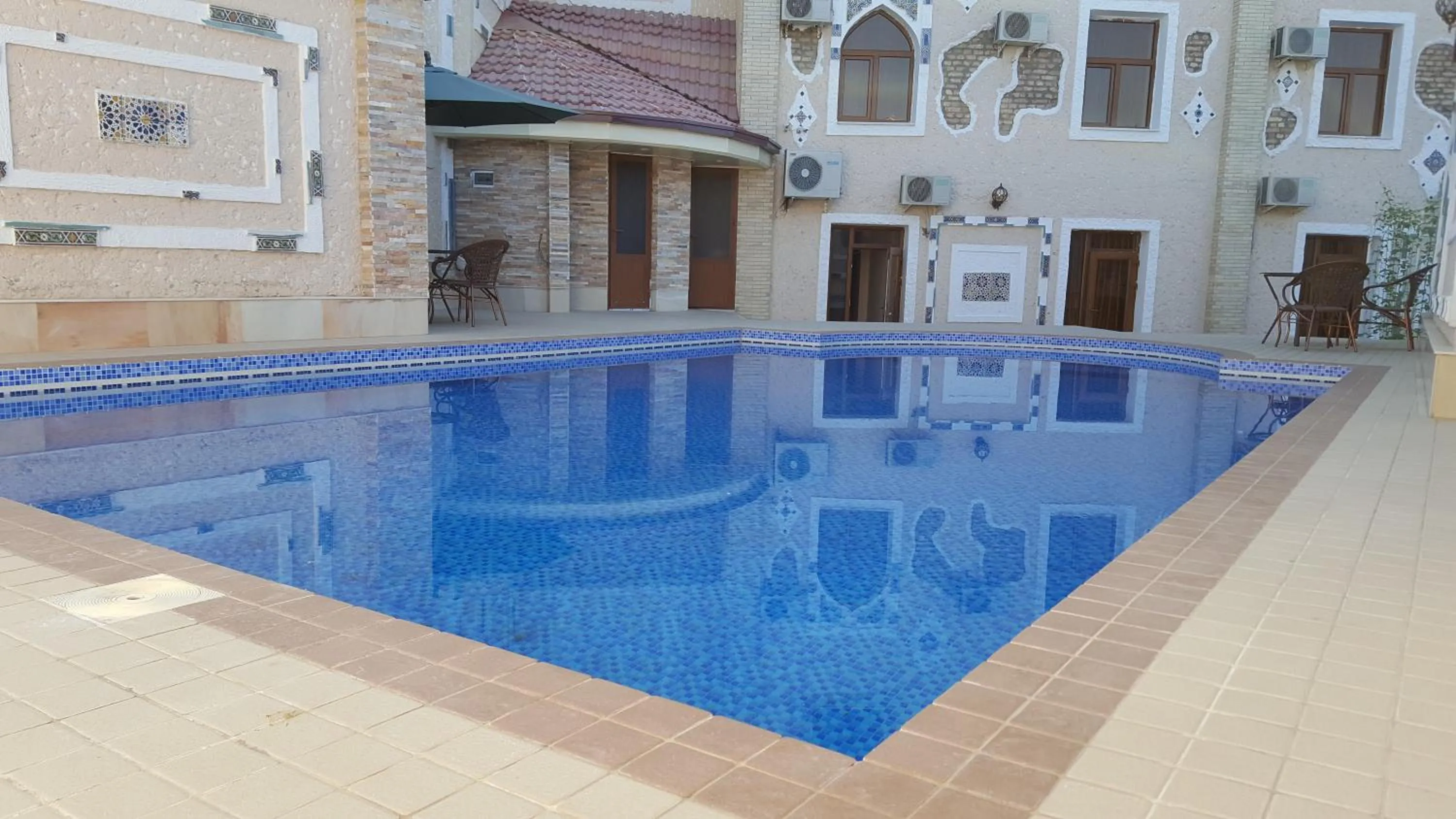 Swimming pool in EmirHan Hotel