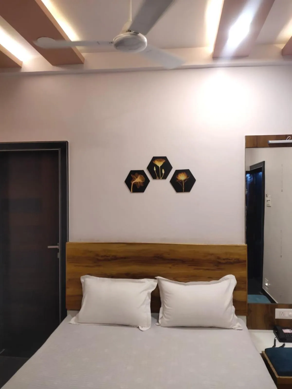 Bed in Hotel Garuda Executive Latur