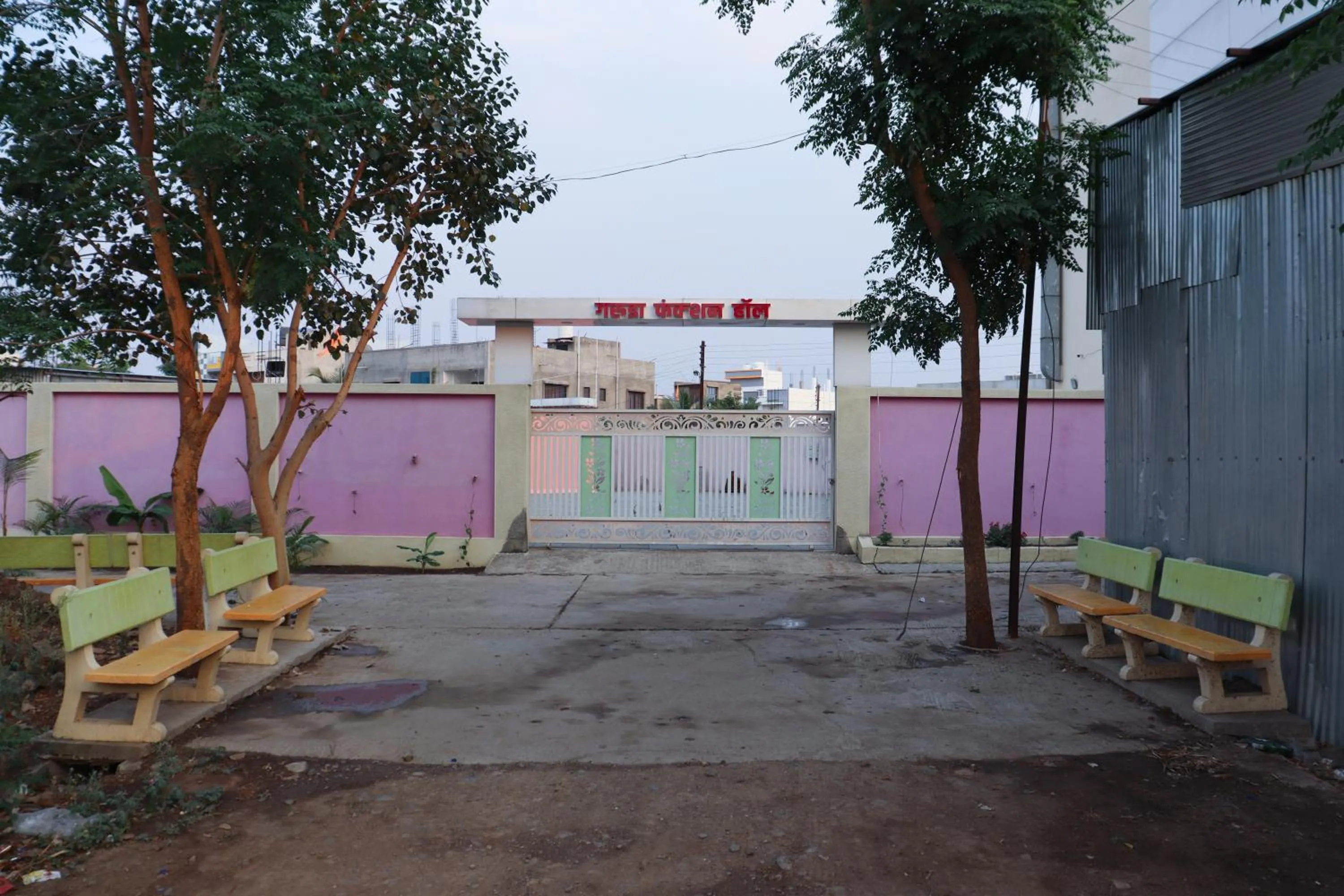 Parking in Hotel Garuda Executive Latur