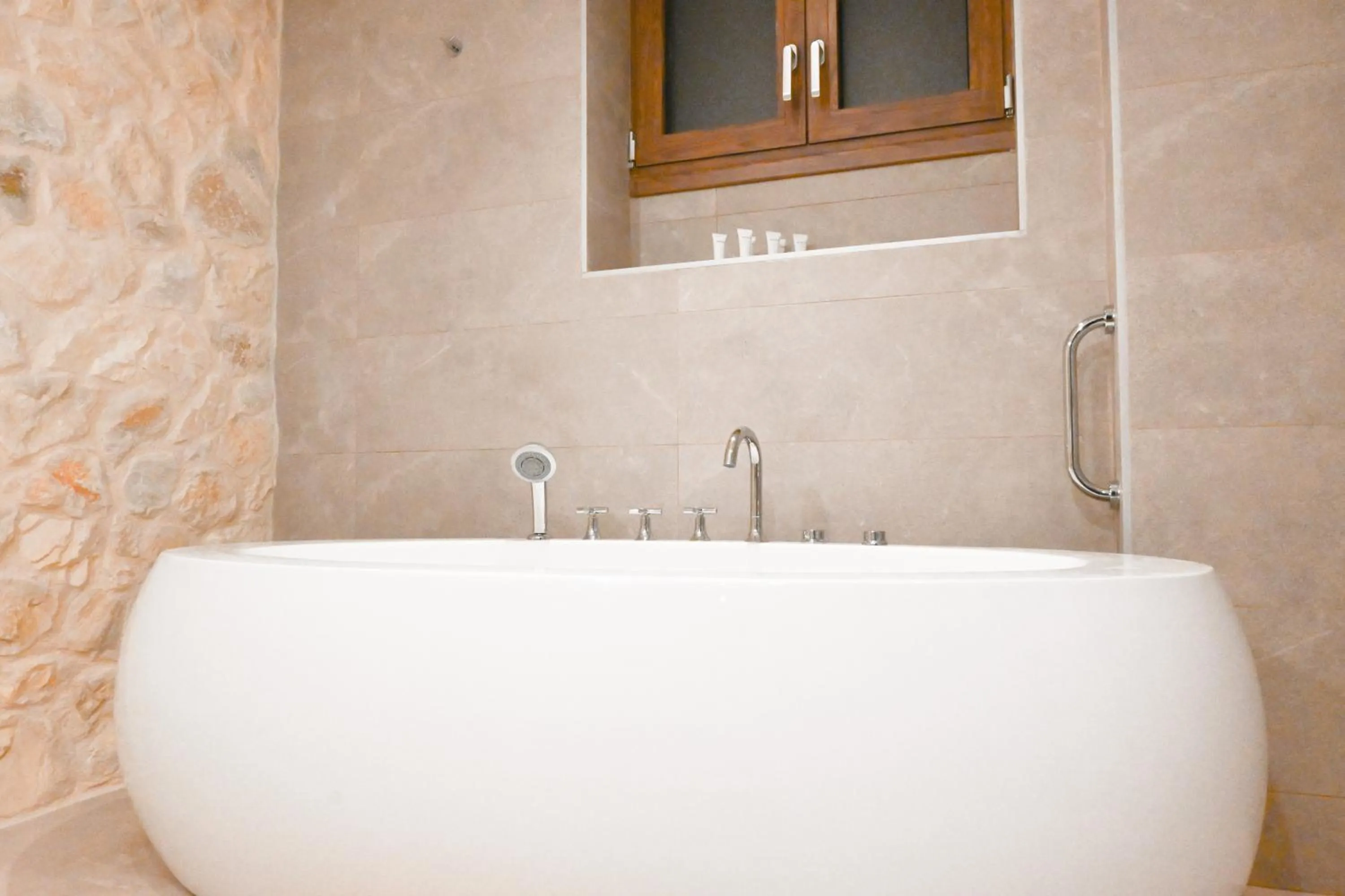 Bath in Komody Apartments