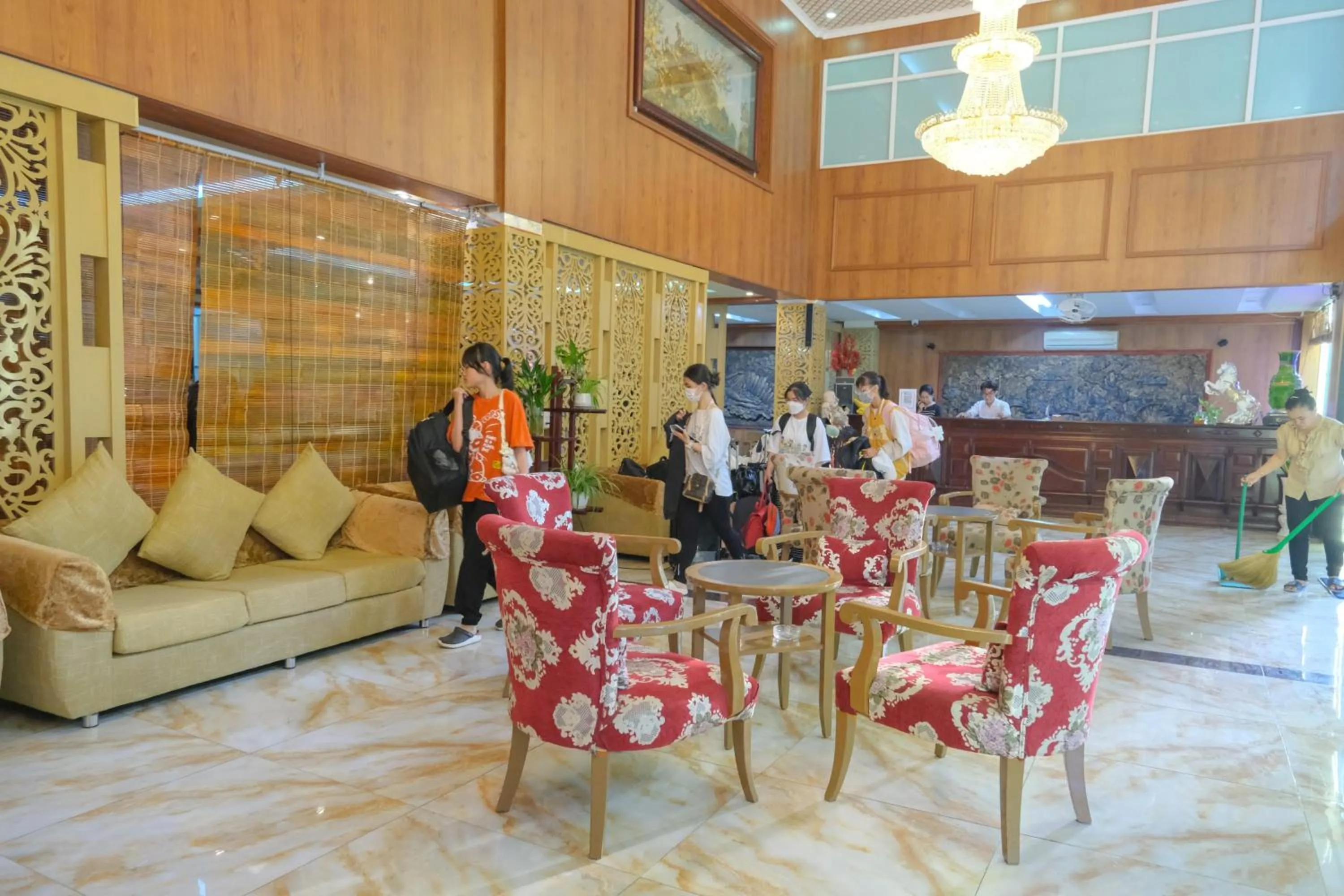 Property building in Linh Phuong 8 Hotel - 24 hours stay