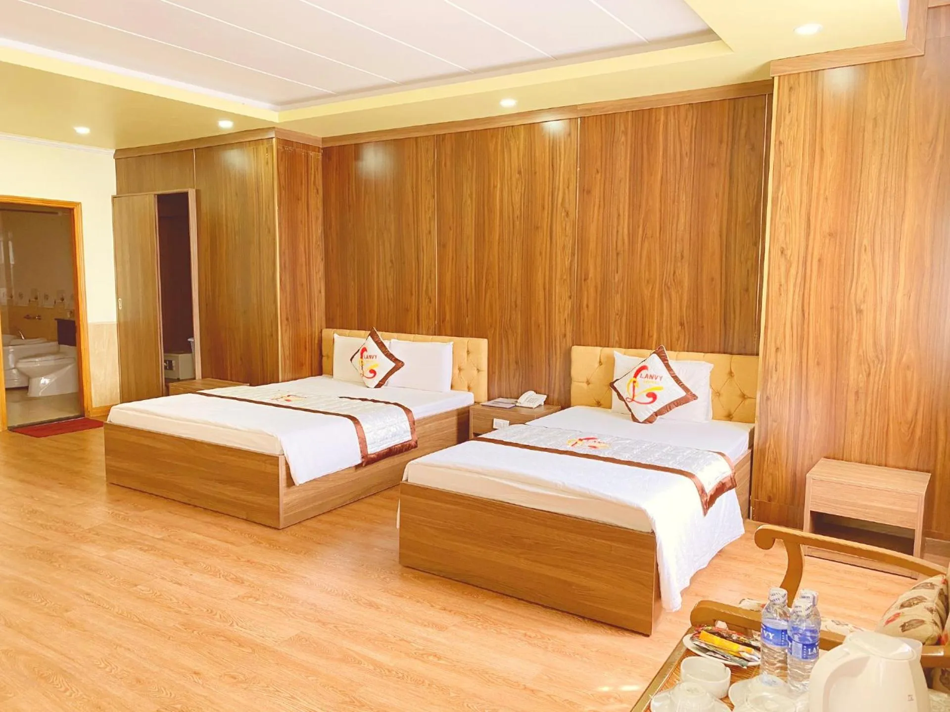 Bedroom, Bed in Linh Phuong 8 Hotel - 24 hours stay