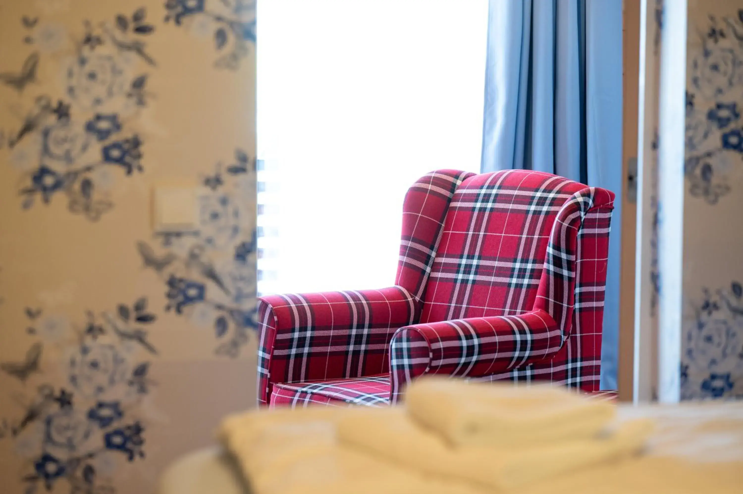 Suite King Bed with Balcony in Design Hotel ALPENLIEBE - - - - Boutique-Flair - - - - Suite King Bed with Balcony in Design Hotel ALPENLIEBE - - - - Boutique-Flair - - - -