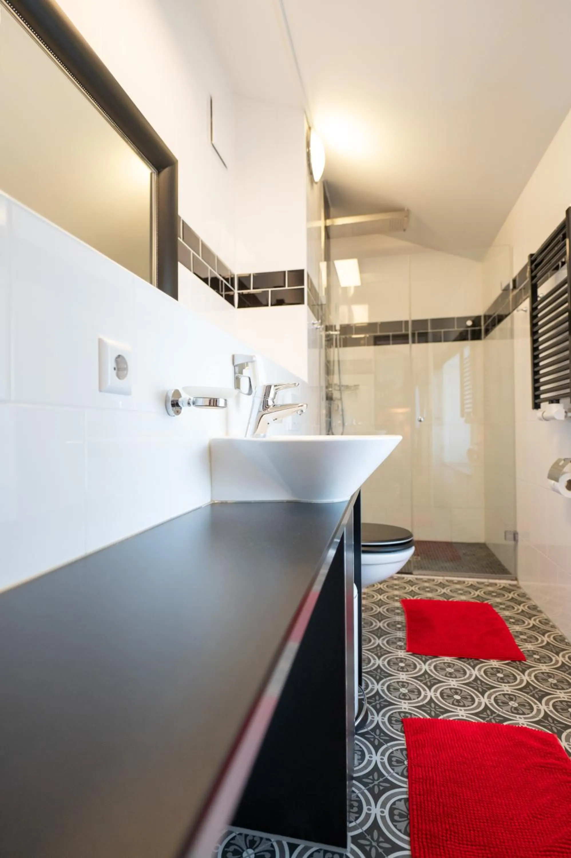 Shower in Design Hotel ALPENLIEBE - - - - Boutique-Flair - - - -