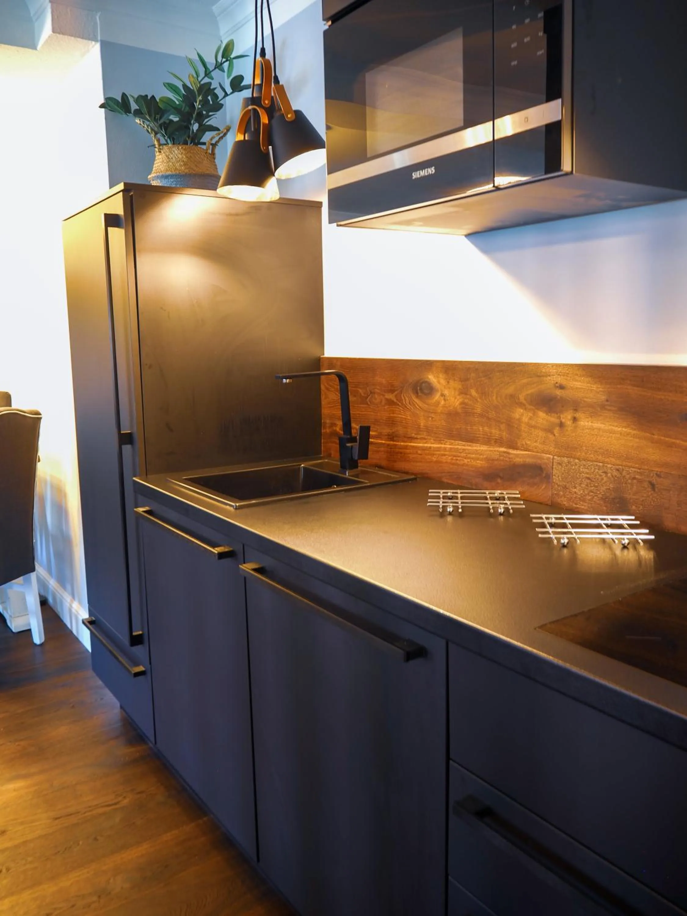 Kitchen or kitchenette in Design Hotel ALPENLIEBE - - - - Boutique-Flair - - - -
