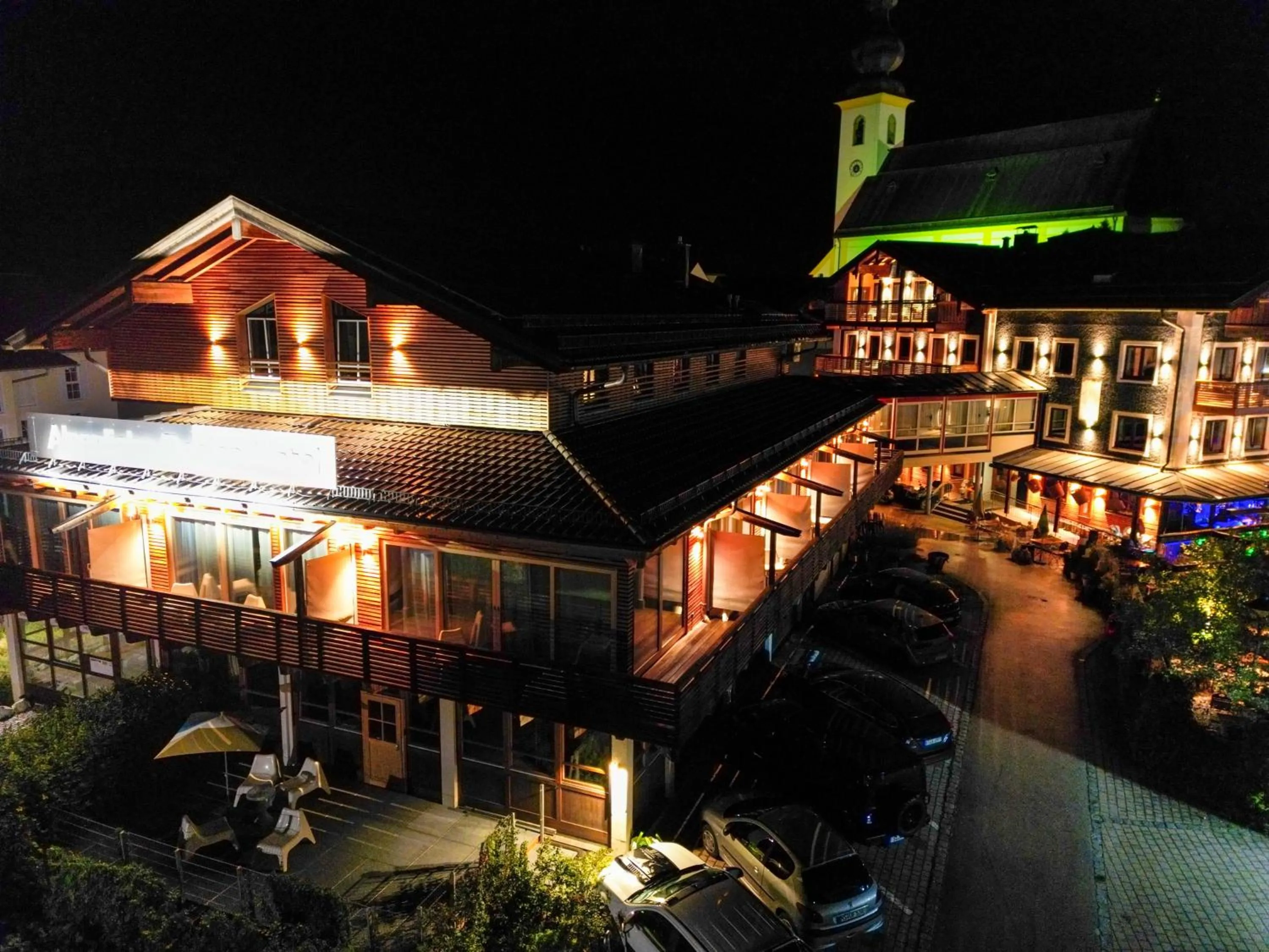 Property building in Design Hotel ALPENLIEBE - - - - Boutique-Flair - - - -