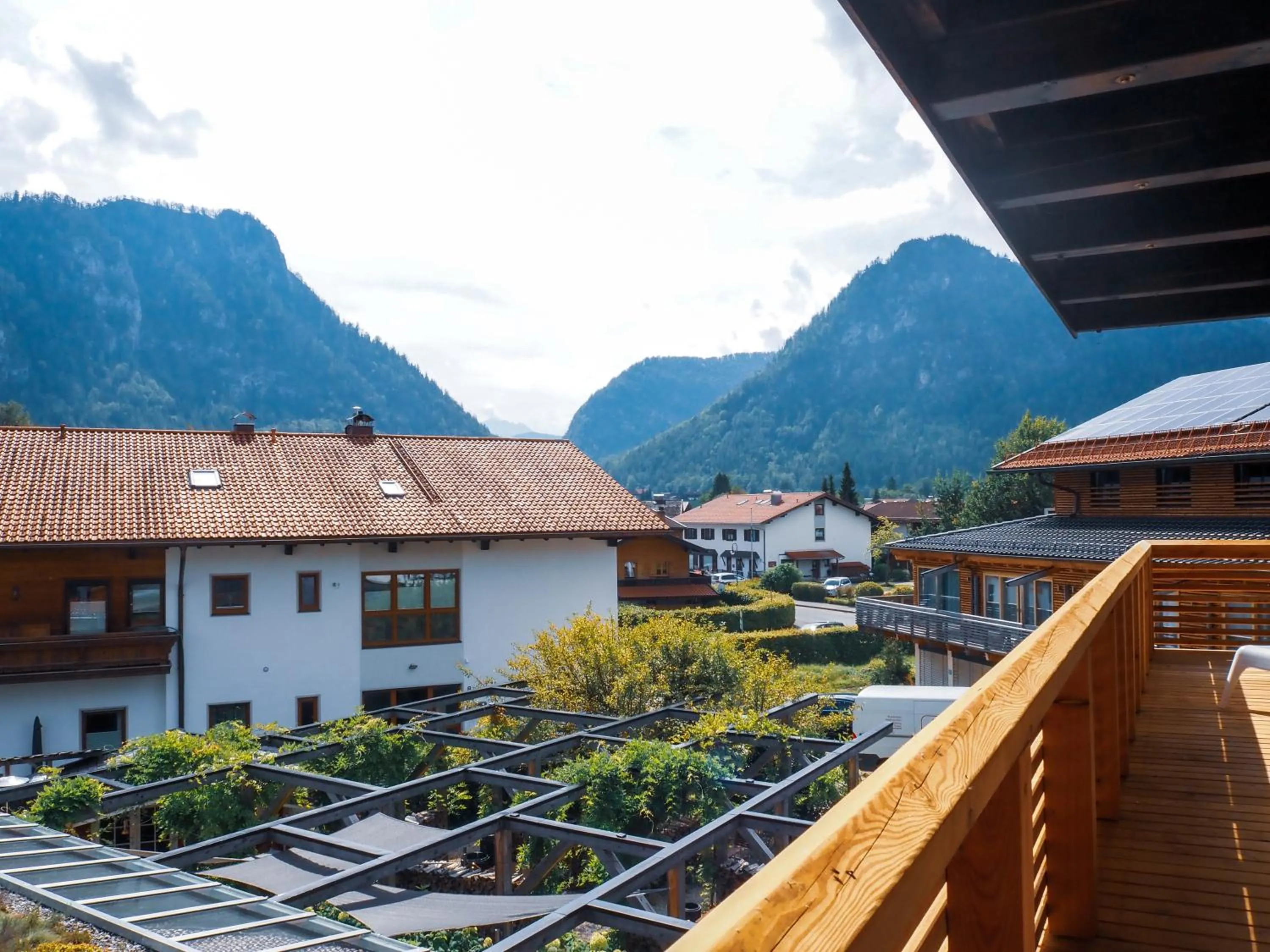 Staff in Design Hotel ALPENLIEBE - - - - Boutique-Flair - - - -