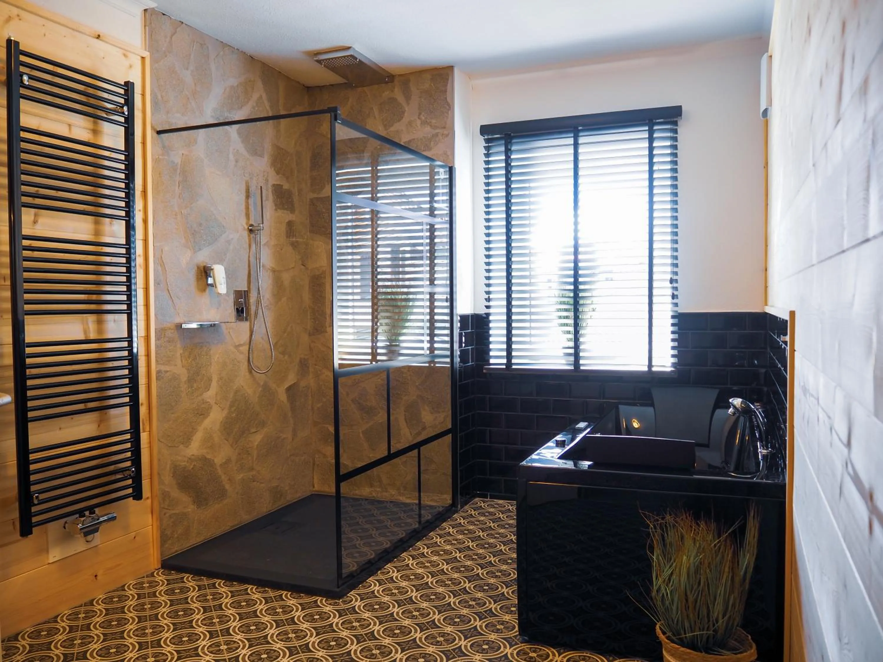 Bathroom in Design Hotel ALPENLIEBE - - - - Boutique-Flair - - - -