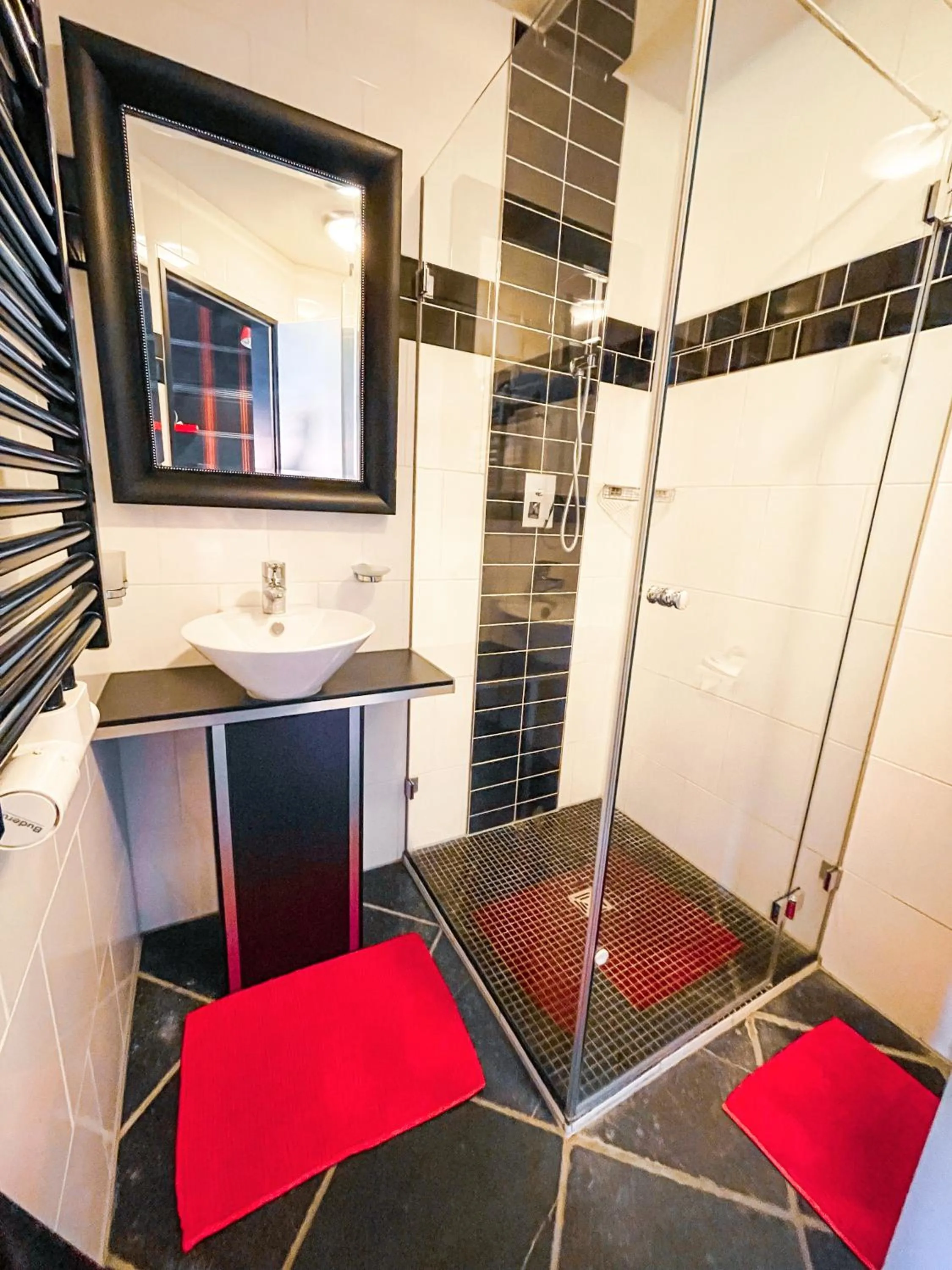 Bathroom in Design Hotel ALPENLIEBE - - - - Boutique-Flair - - - -