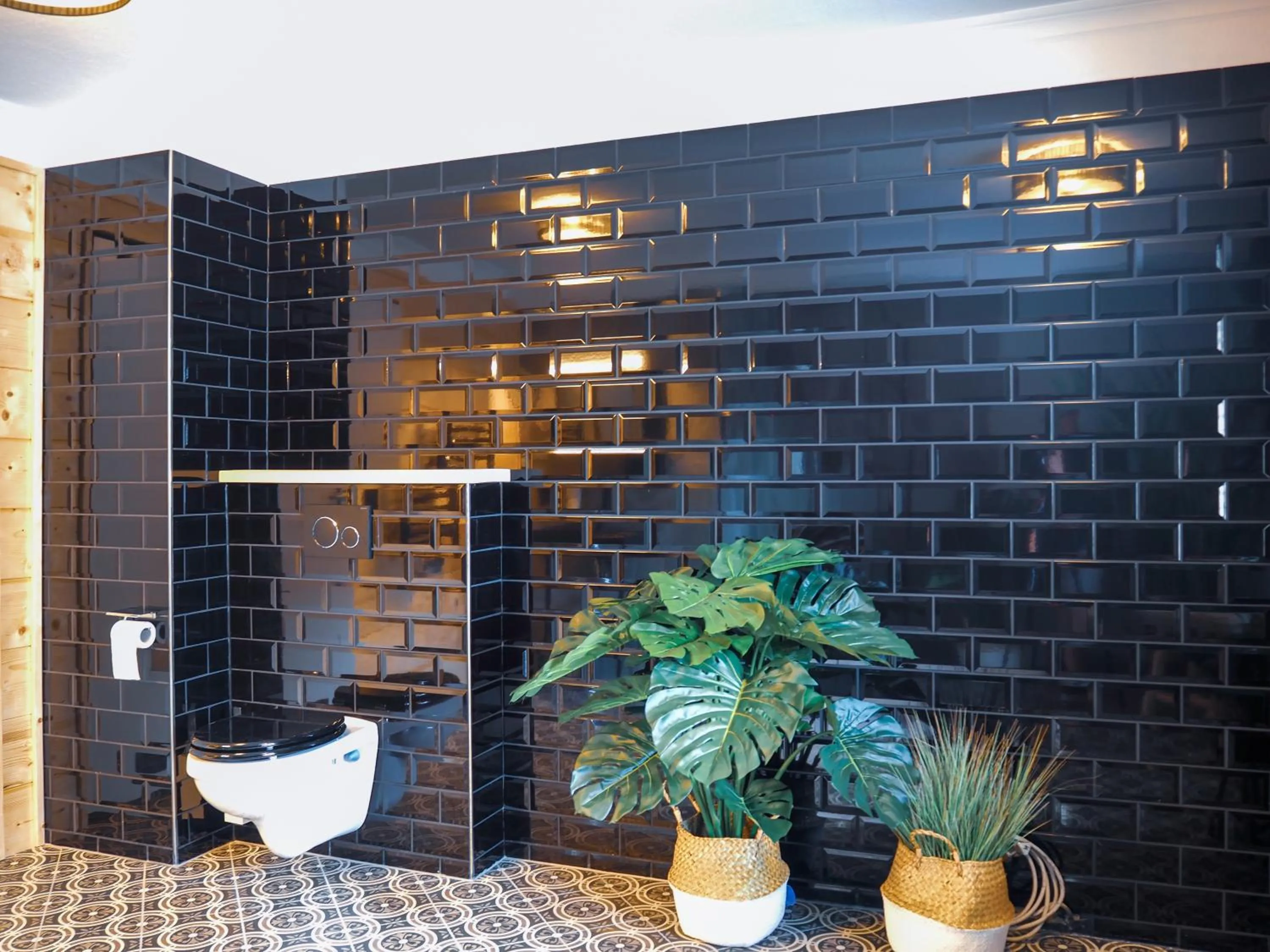 Bathroom in Design Hotel ALPENLIEBE - - - - Boutique-Flair - - - -