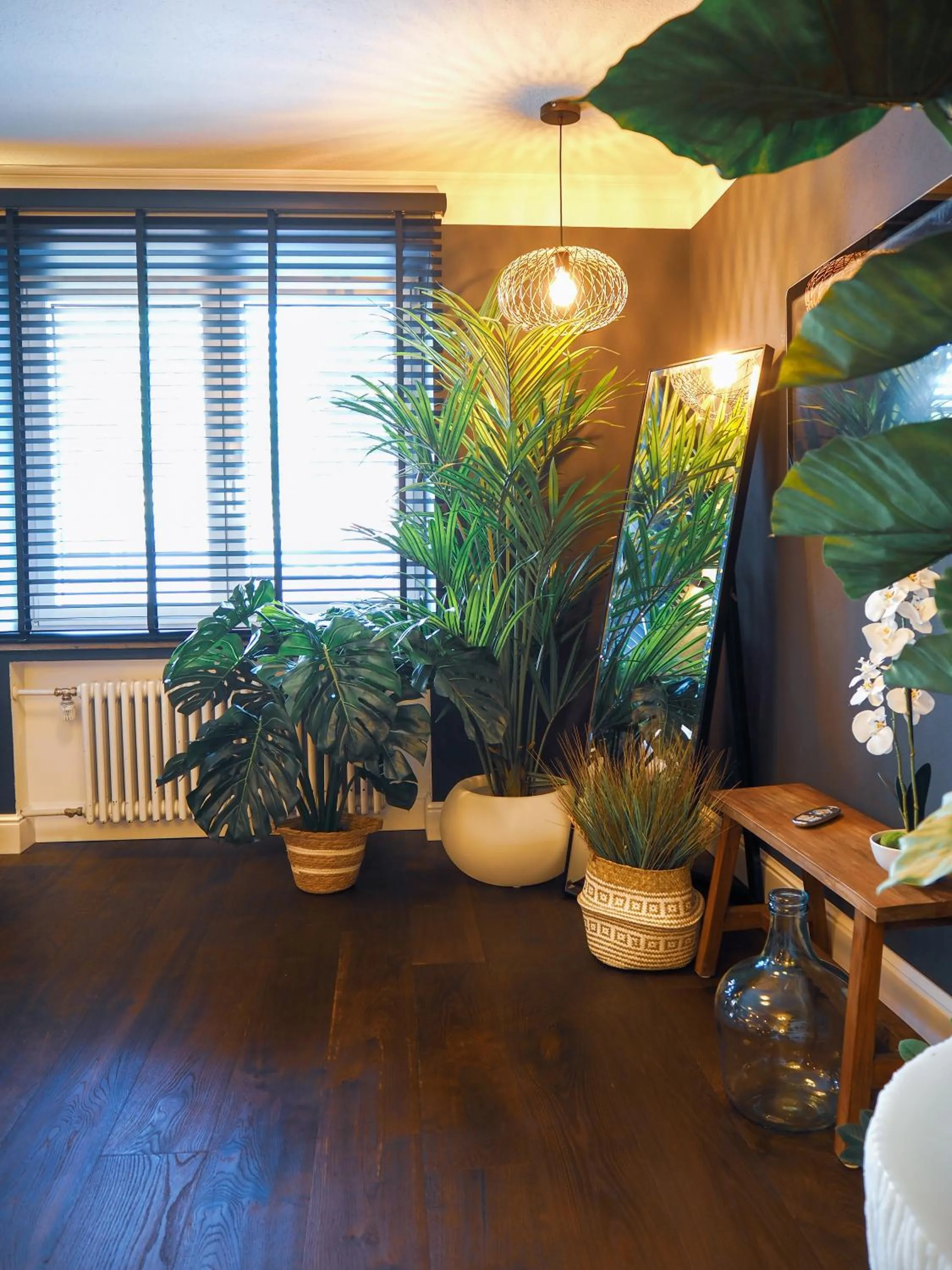 Staff in Design Hotel ALPENLIEBE - - - - Boutique-Flair - - - -