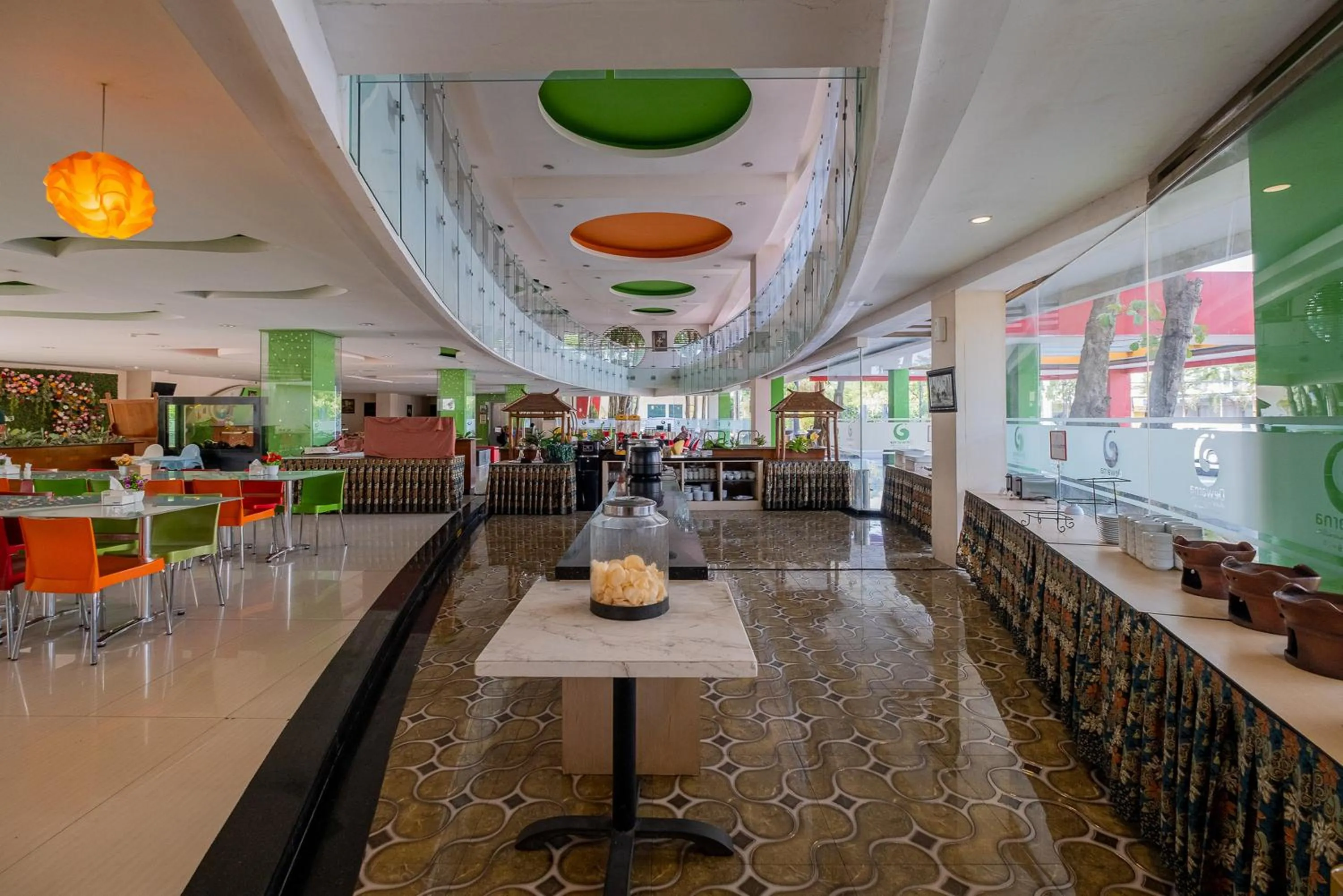 Restaurant/places to eat in RedDoorz Premium @ Jalan Veteran Bojonegoro