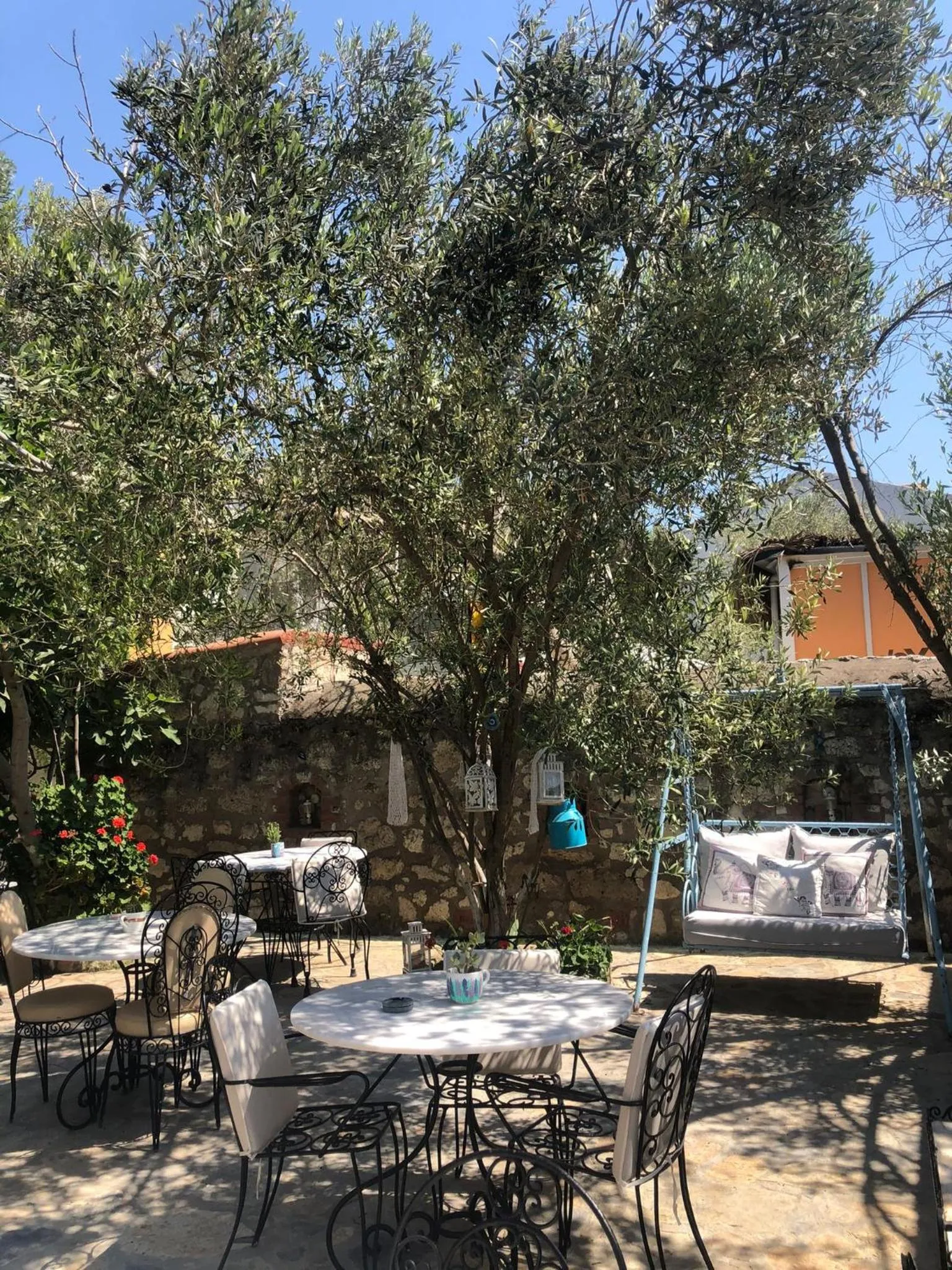 Restaurant/places to eat in Çakir Bey Hotel