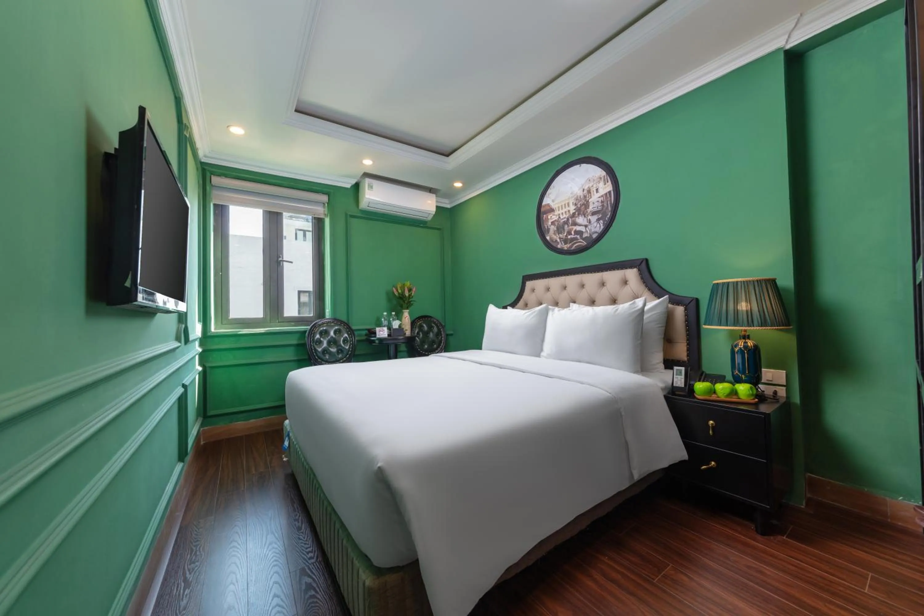 Bed in Madelise Adora Hotel & Travel