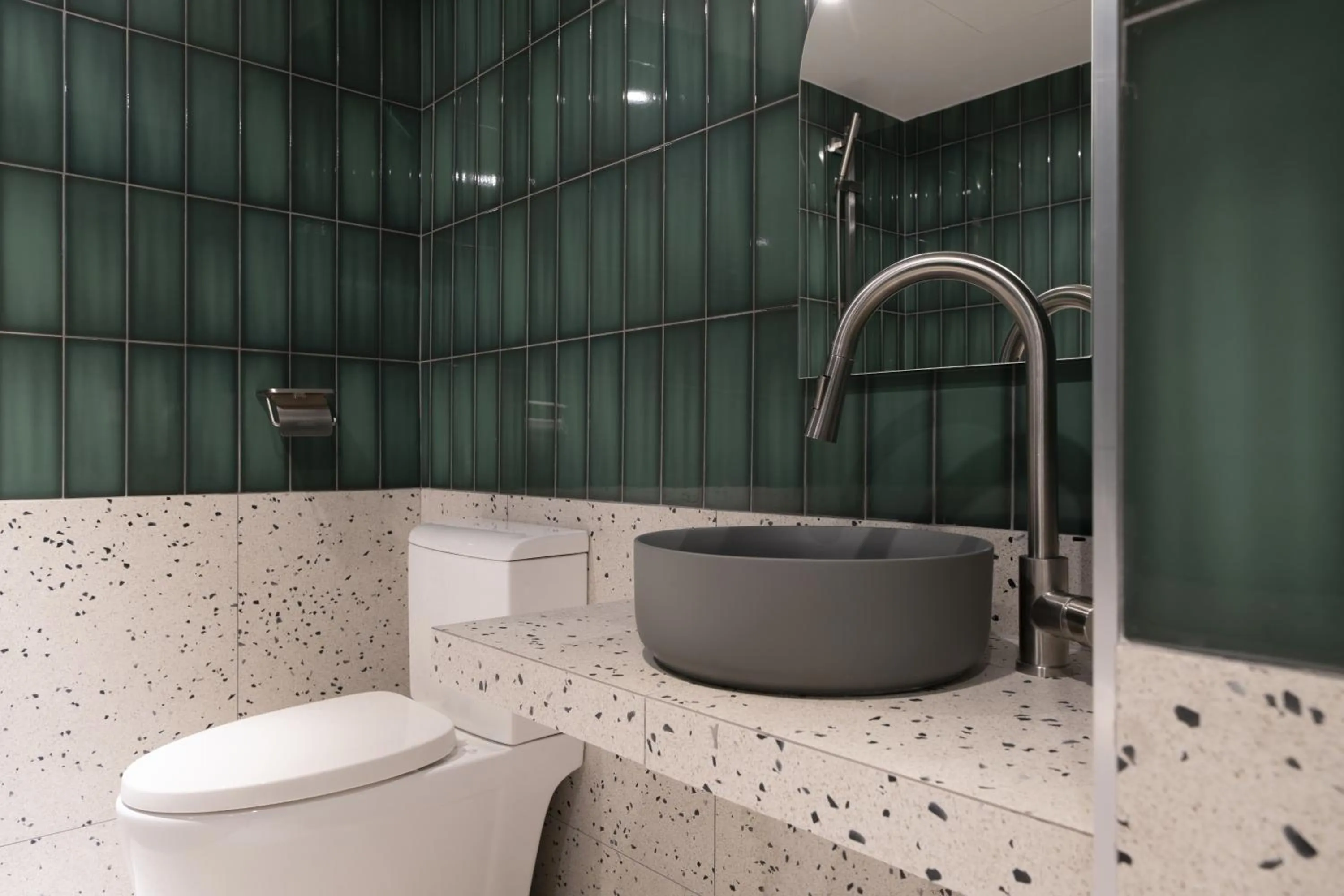 Bathroom in Incheon Juan Glam