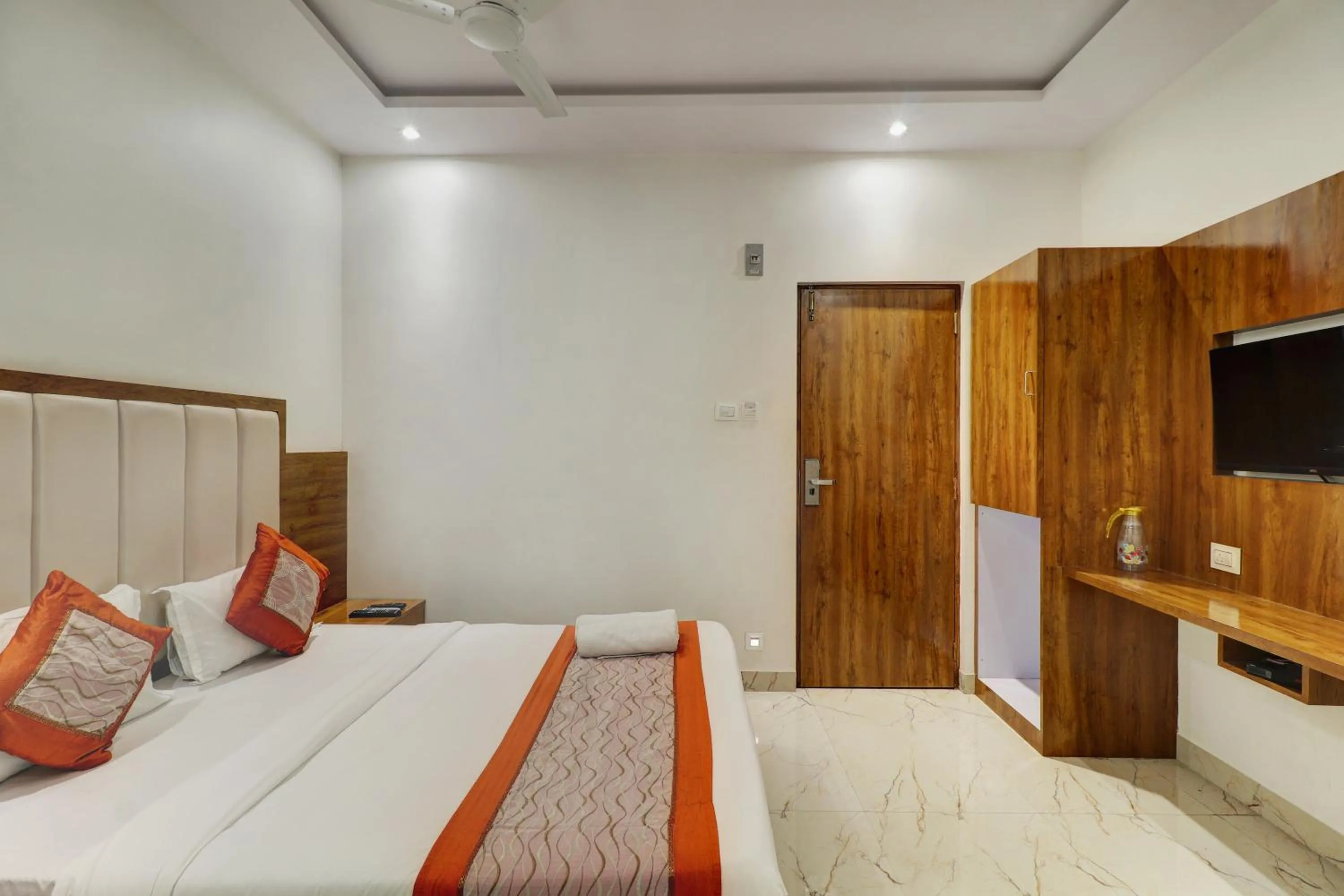 Bedroom, Bed in Hotel A K Fort Inn