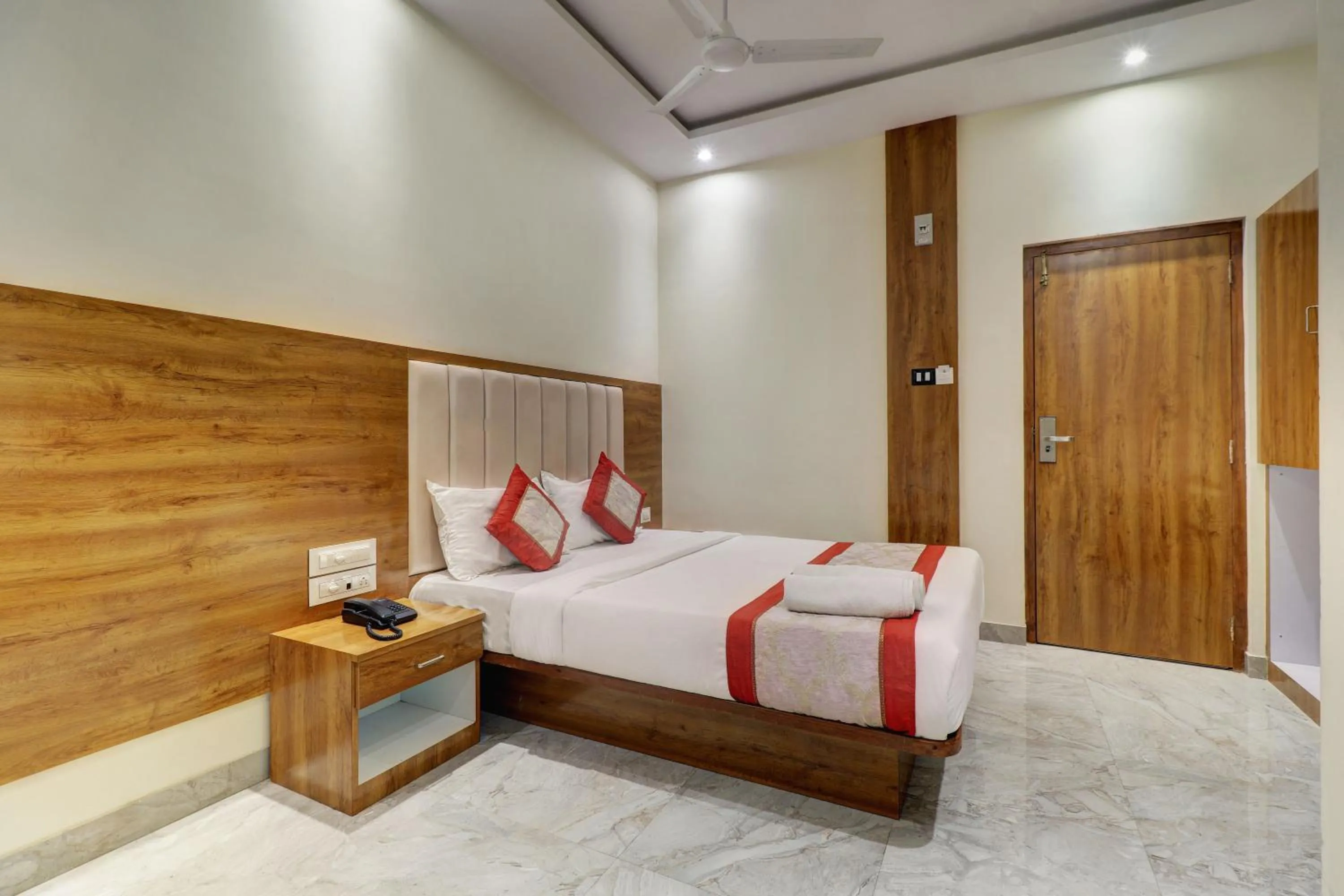 Bedroom, Bed in Hotel A K Fort Inn