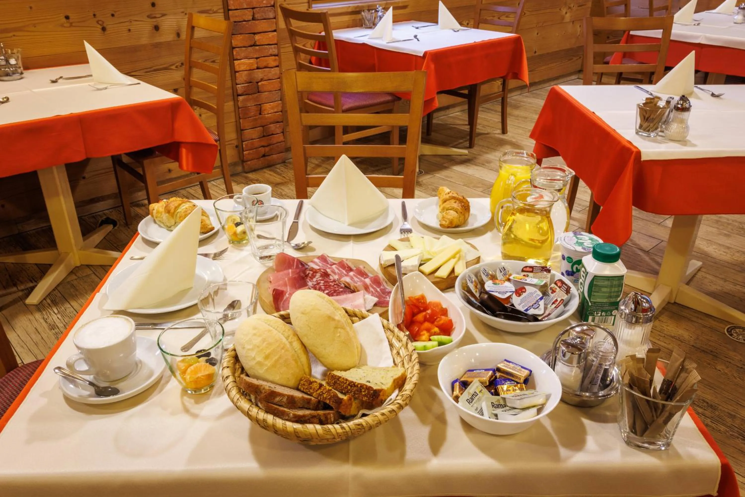 Restaurant/places to eat in Hotel Vegov Hram