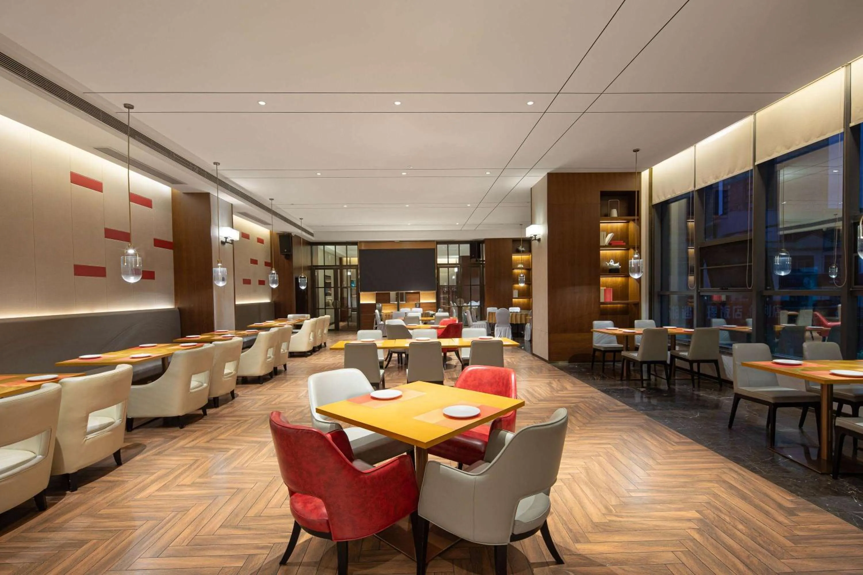 Restaurant/places to eat in Hawthorn by Wyndham Dali Erhai Park