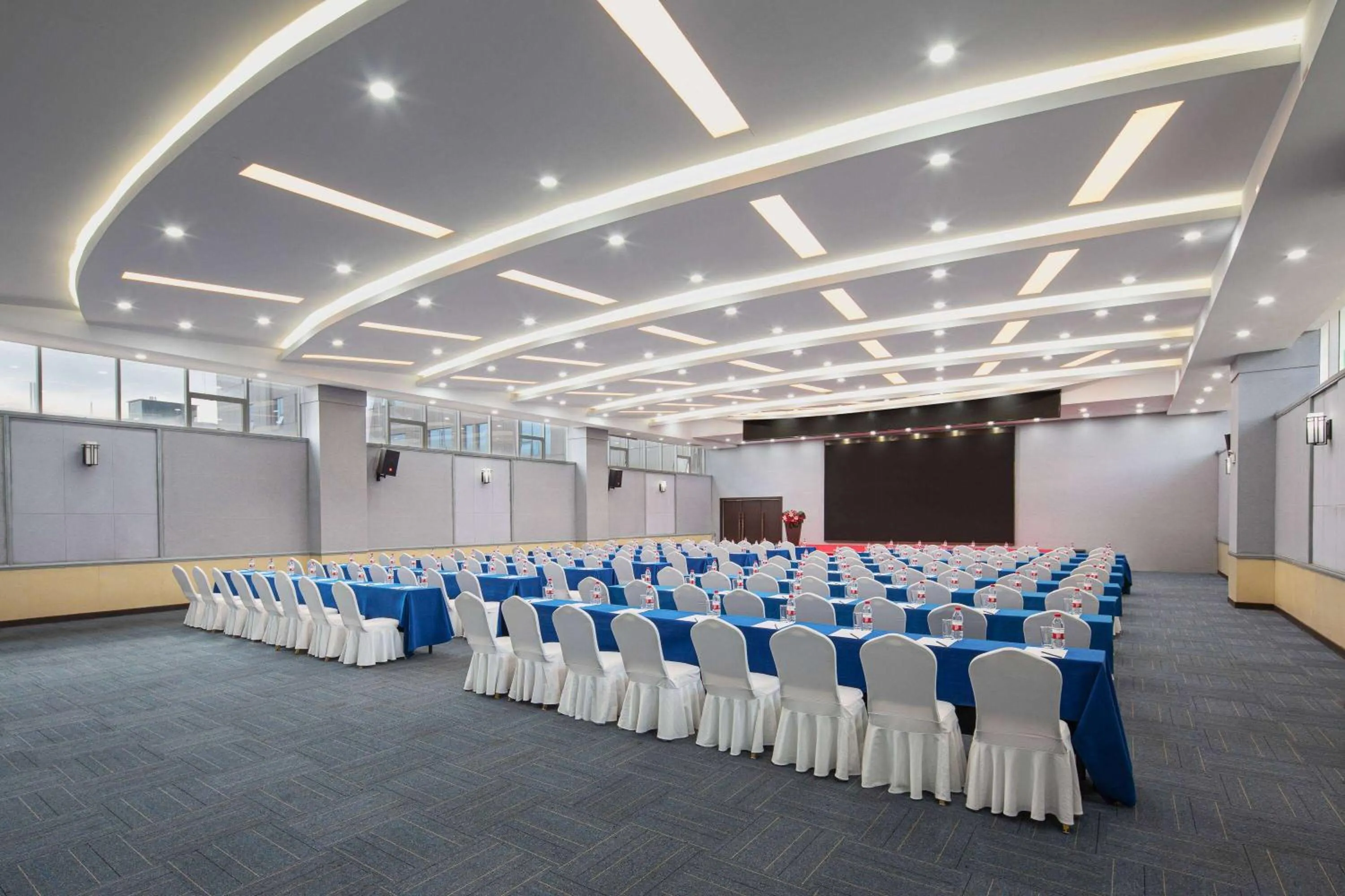 Banquet/Function facilities in Hawthorn by Wyndham Dali Erhai Park