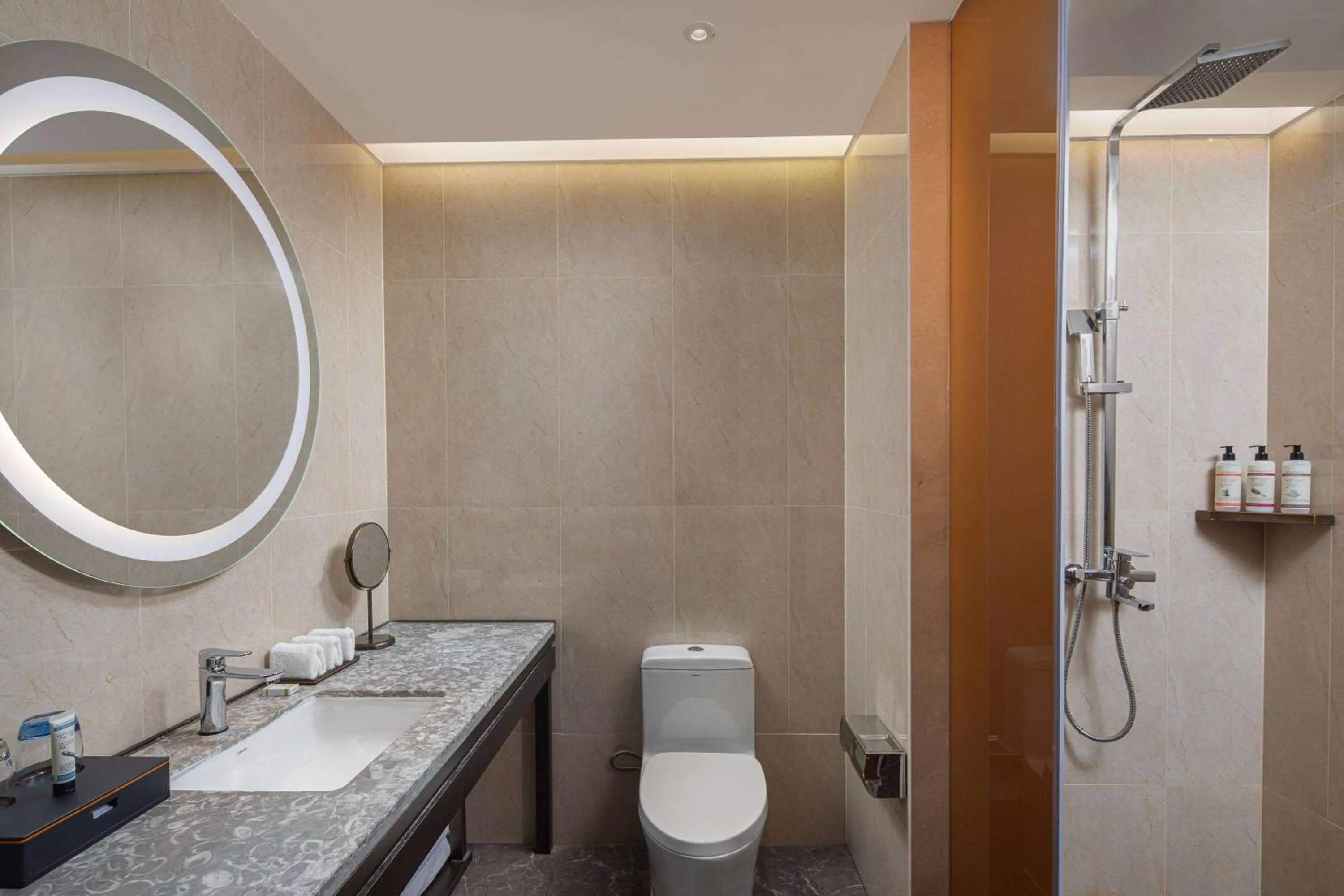 TV and multimedia in Hawthorn by Wyndham Dali Erhai Park