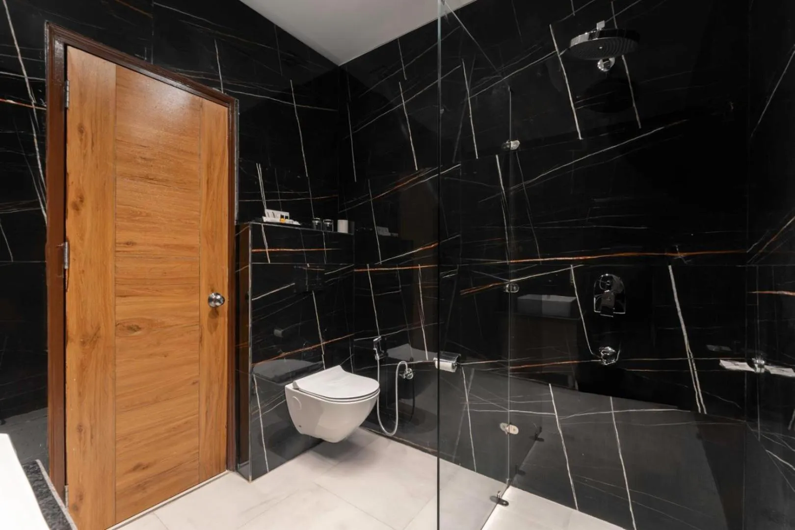 Bathroom in SPT Clarks Inn Suite, Mandi