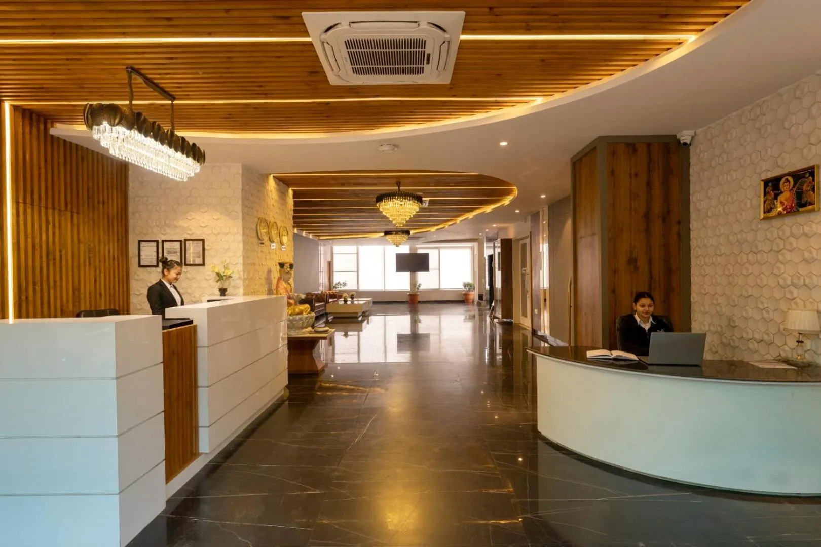 Lobby or reception in SPT Clarks Inn Suite, Mandi