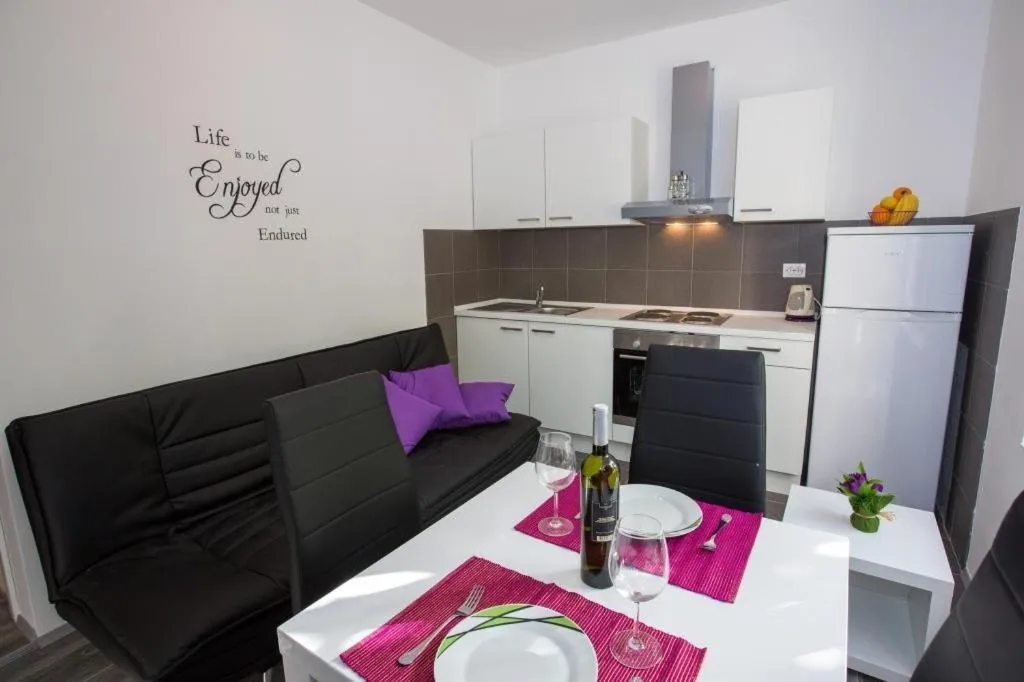 Dining area in Apartments Villa Roza