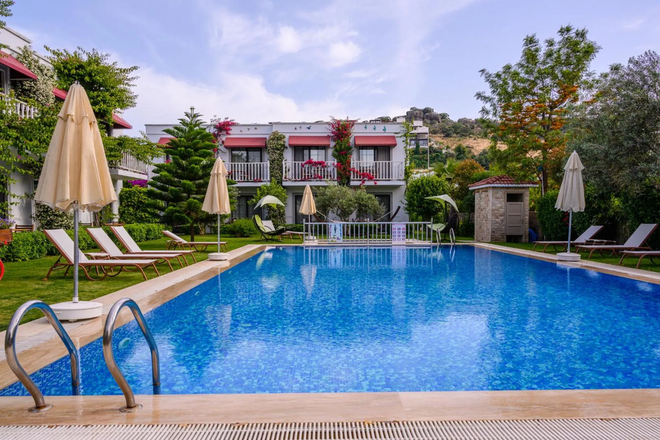 Property building in Villa Rustica Hotel