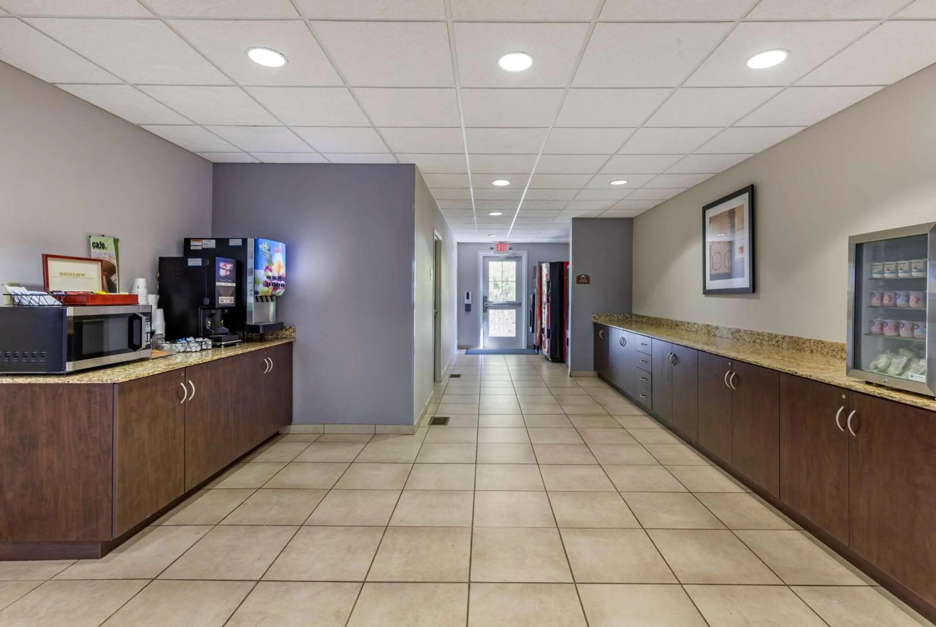 Breakfast in Microtel Inn & Suites Dillsboro/Sylva