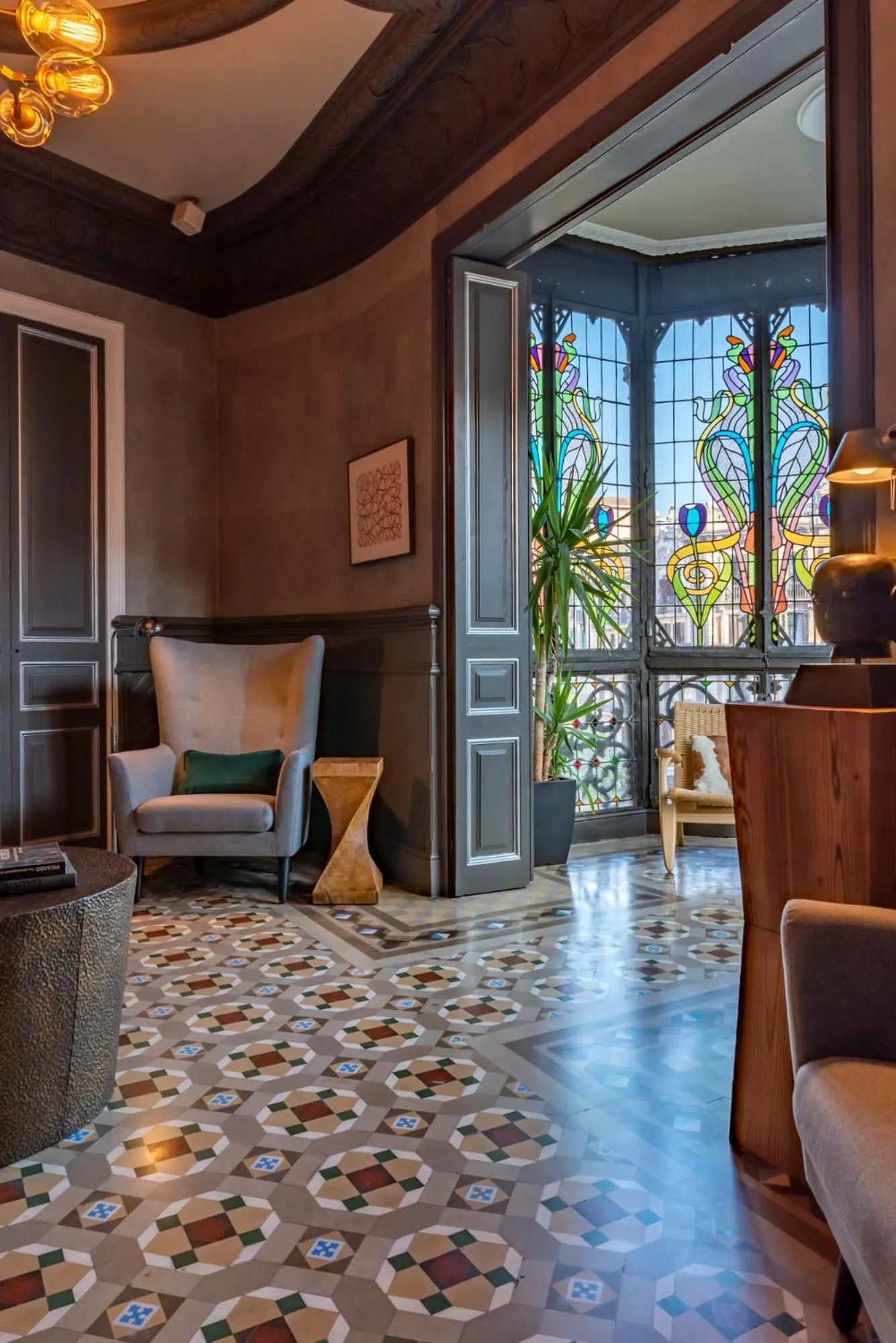 Living room in SuiteaBCN