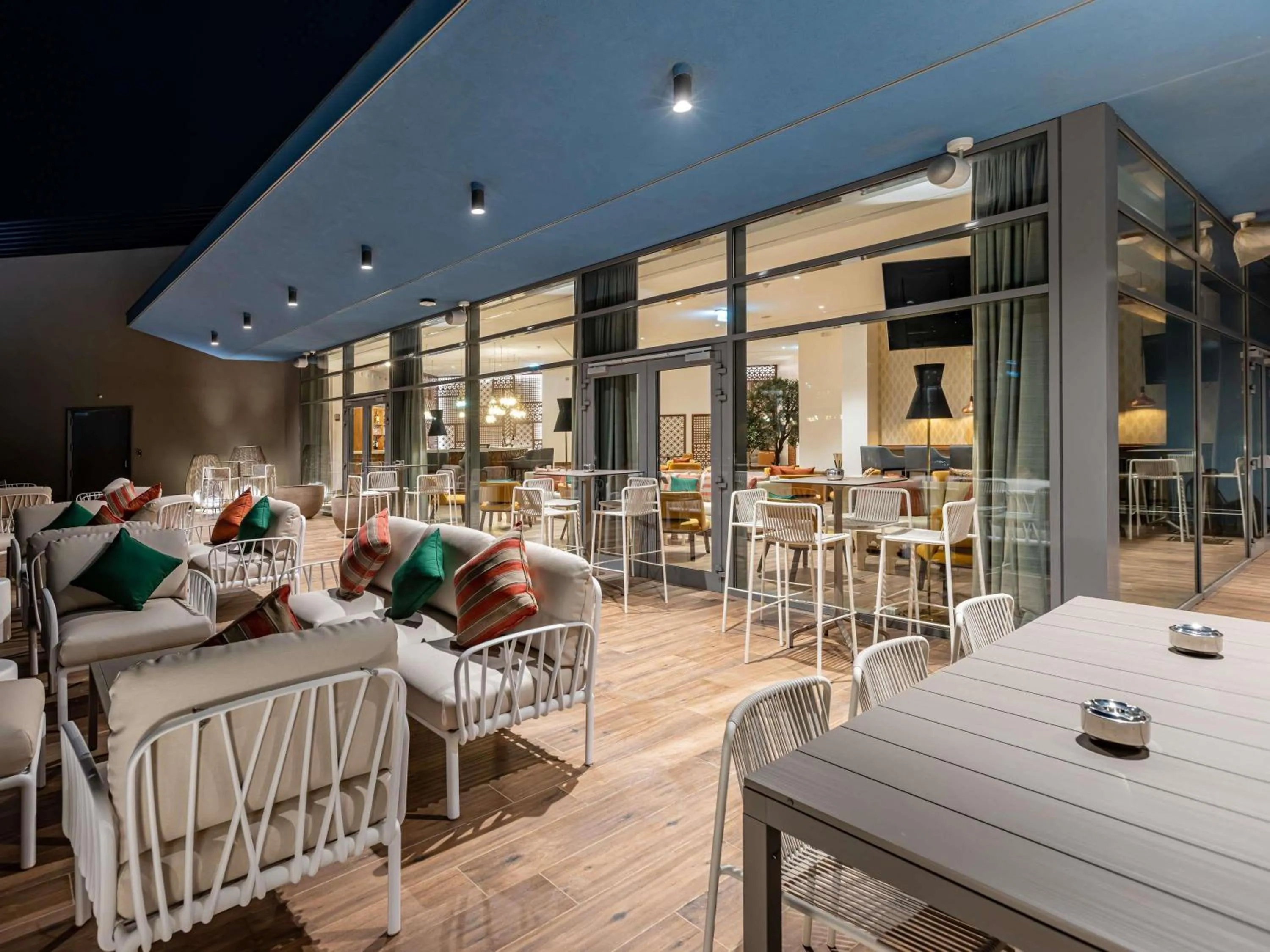 Lounge or bar in Mercure Alger Palais Des Congres