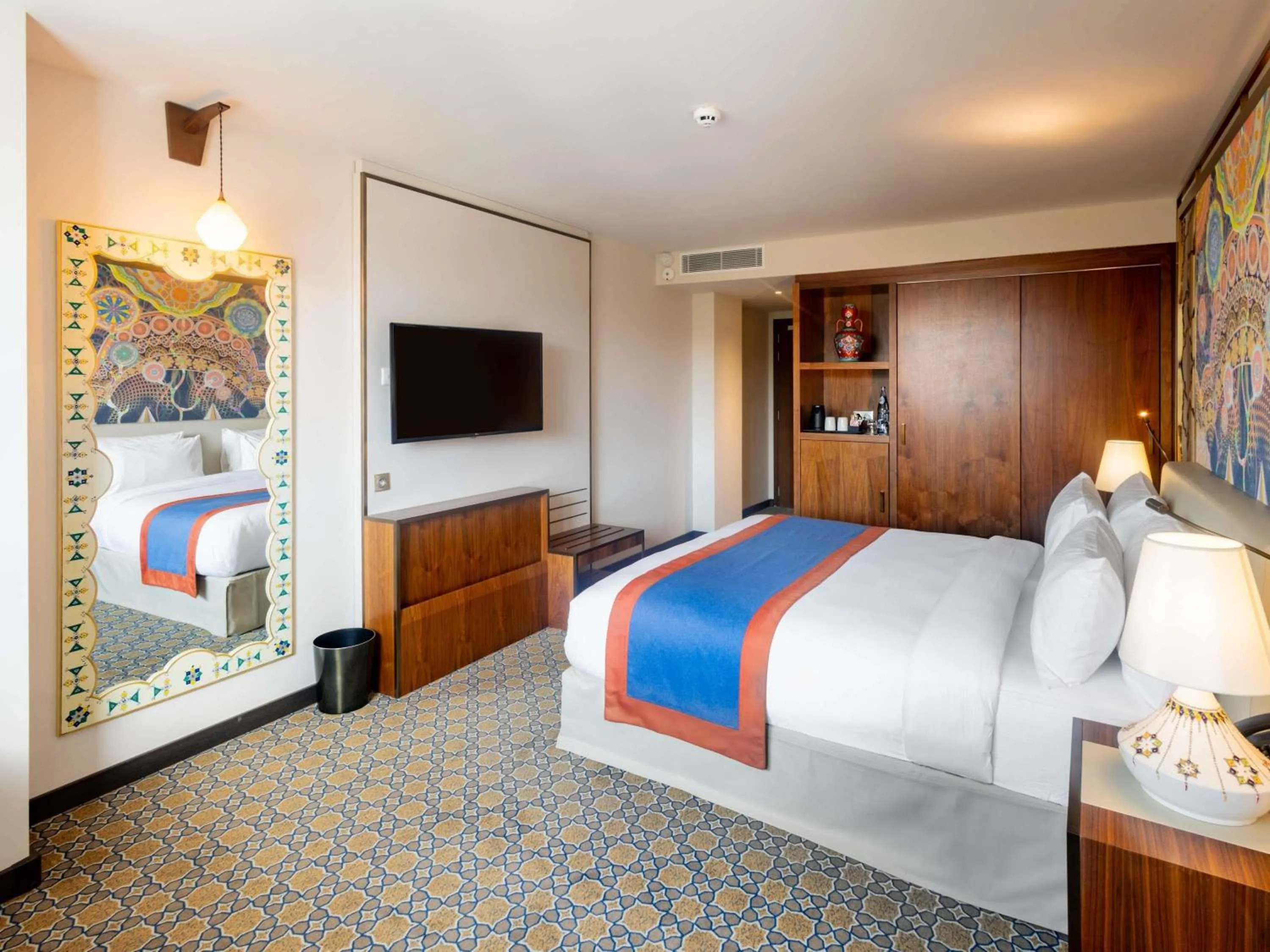 Bedroom, Bed in Mercure Alger Palais Des Congres